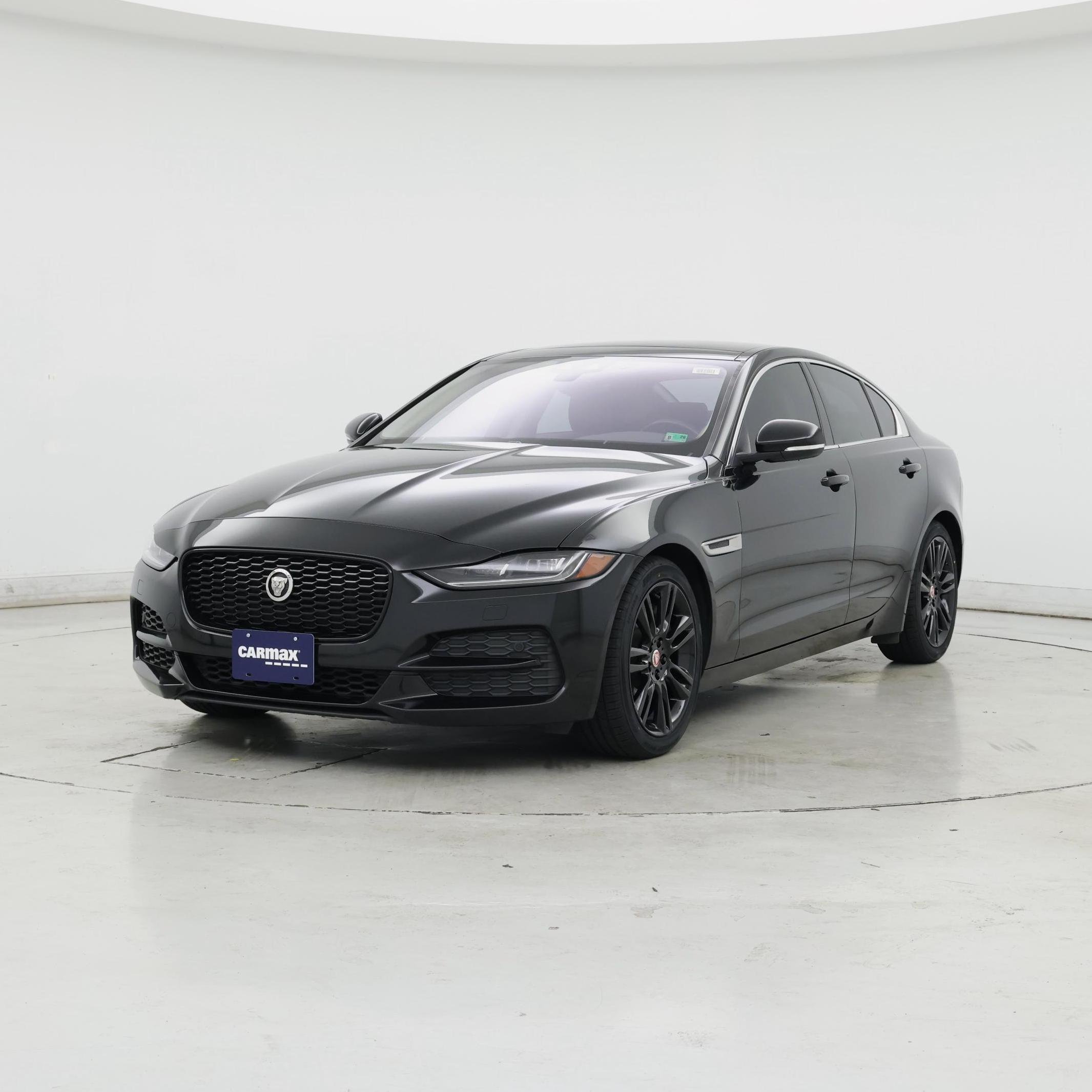 Thumbnail: 2020 Jaguar XE - 4