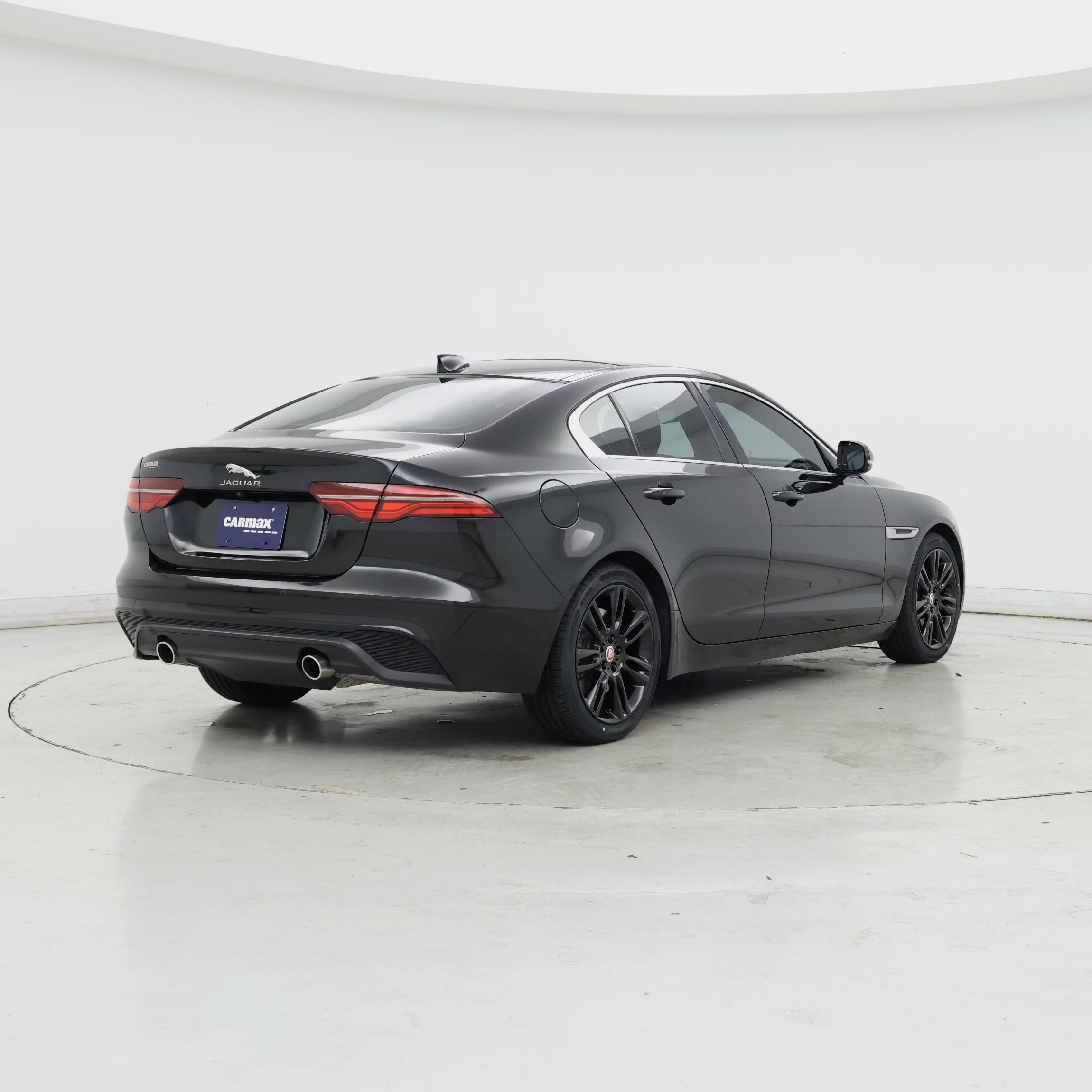 Thumbnail: 2020 Jaguar XE - 8