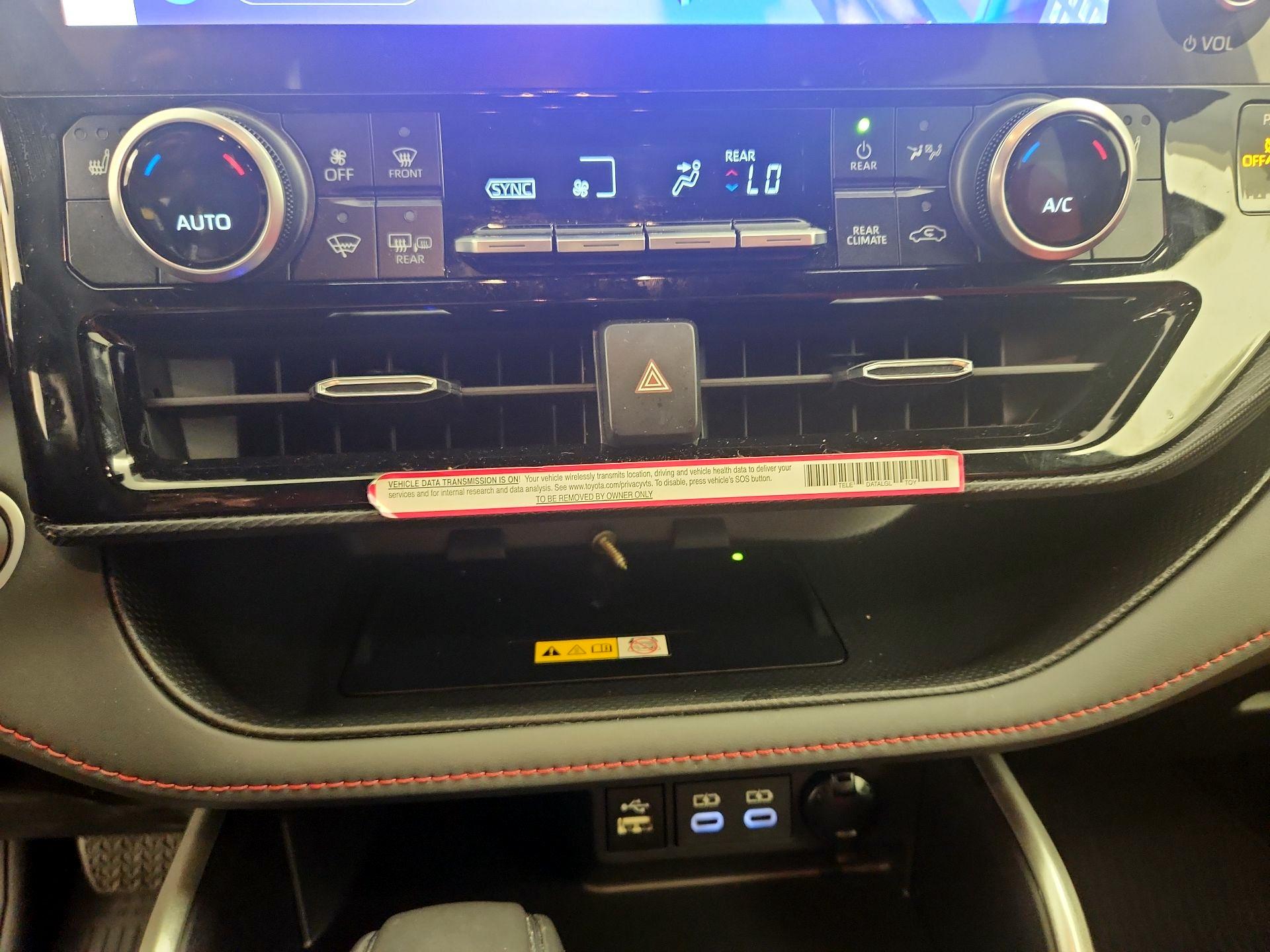 Thumbnail: 2024 Toyota Highlander - 17
