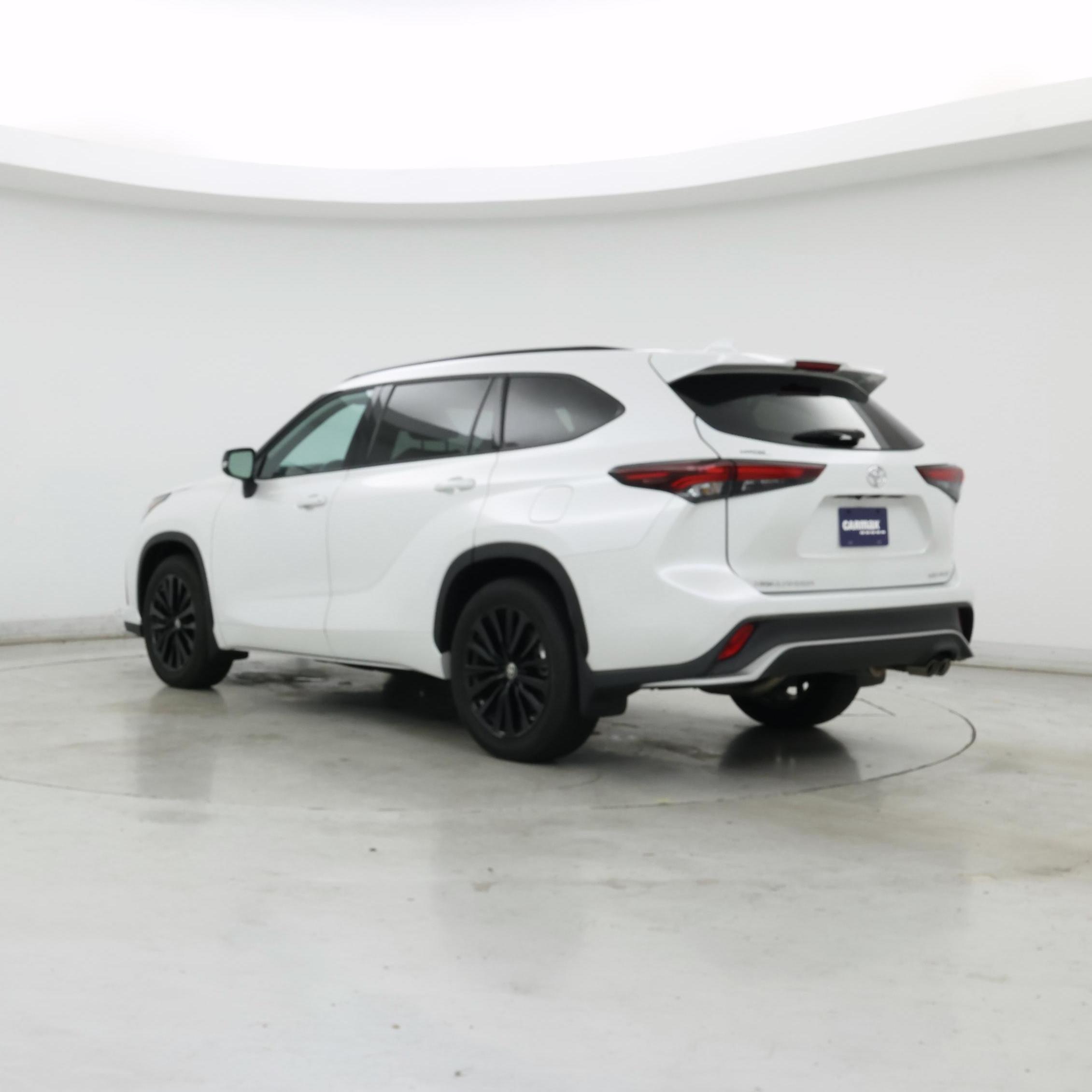 Thumbnail: 2024 Toyota Highlander - 2