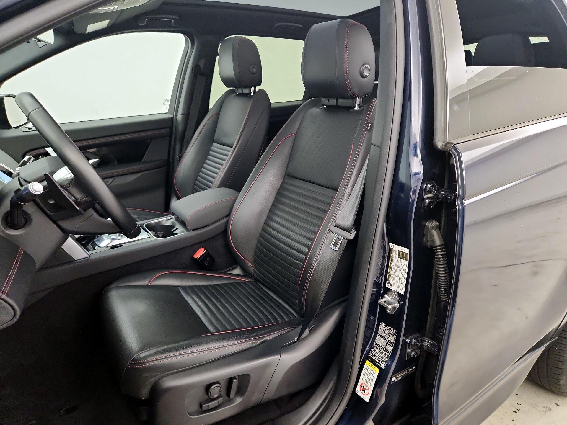 Thumbnail: 2020 Land Rover Discovery Sport - 11