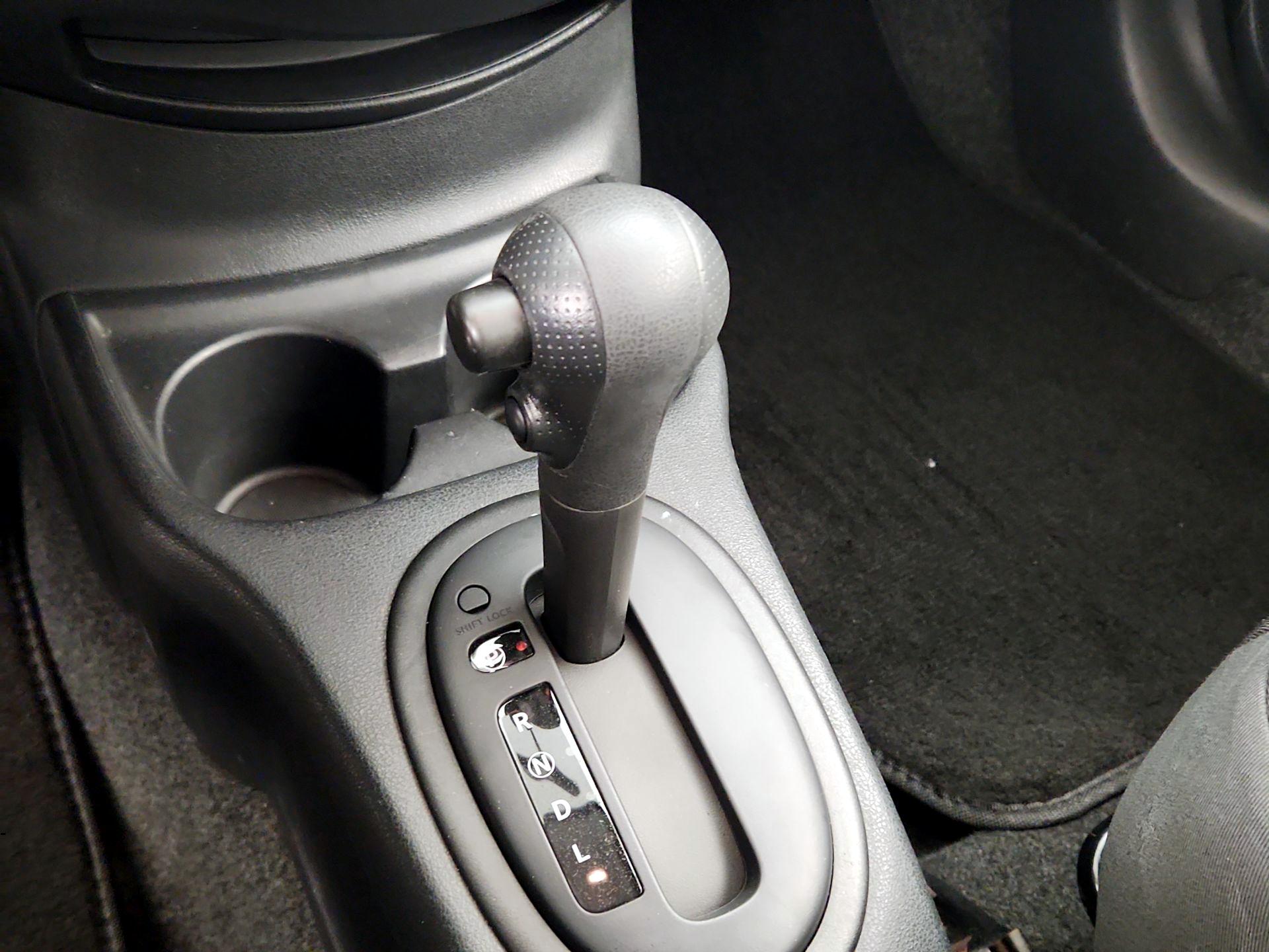 Thumbnail: 2015 Nissan Versa Note - 16
