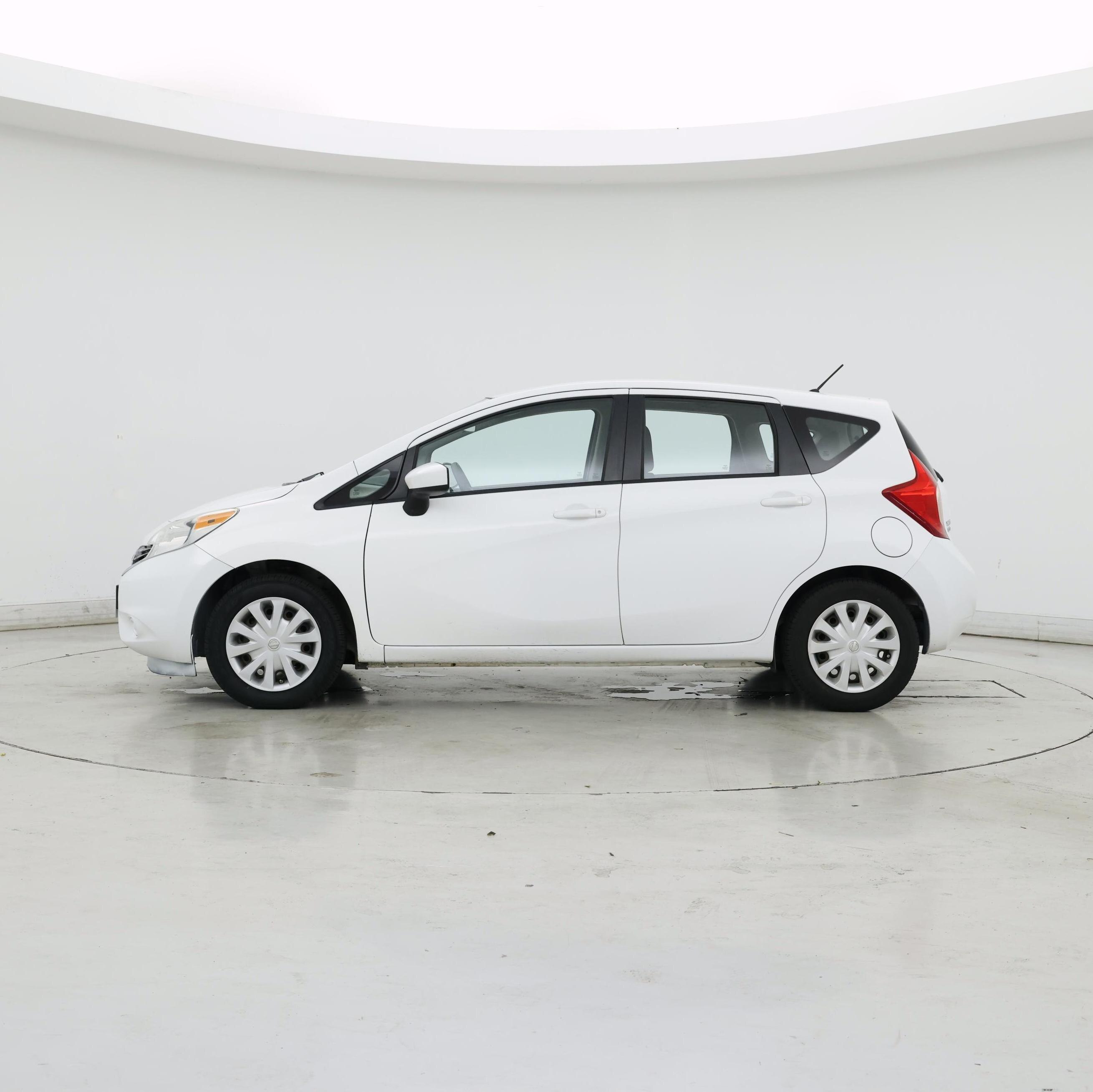 Thumbnail: 2015 Nissan Versa Note - 3