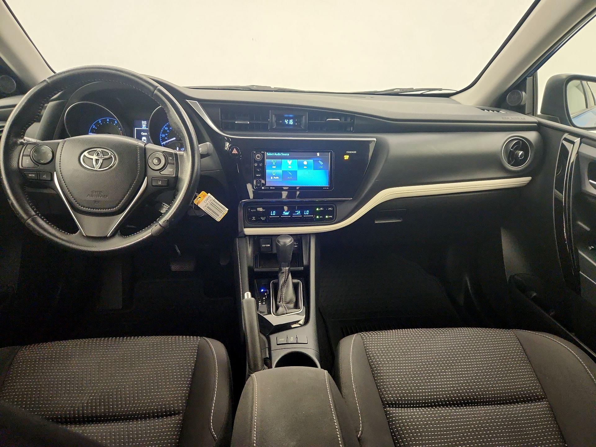 Thumbnail: 2017 Toyota Corolla iM - 9