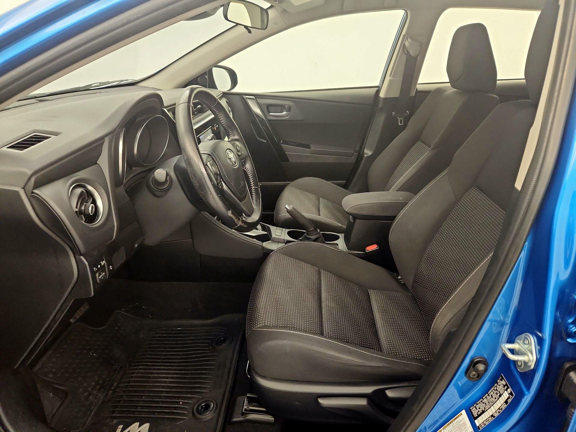 Thumbnail: 2017 Toyota Corolla iM - 11