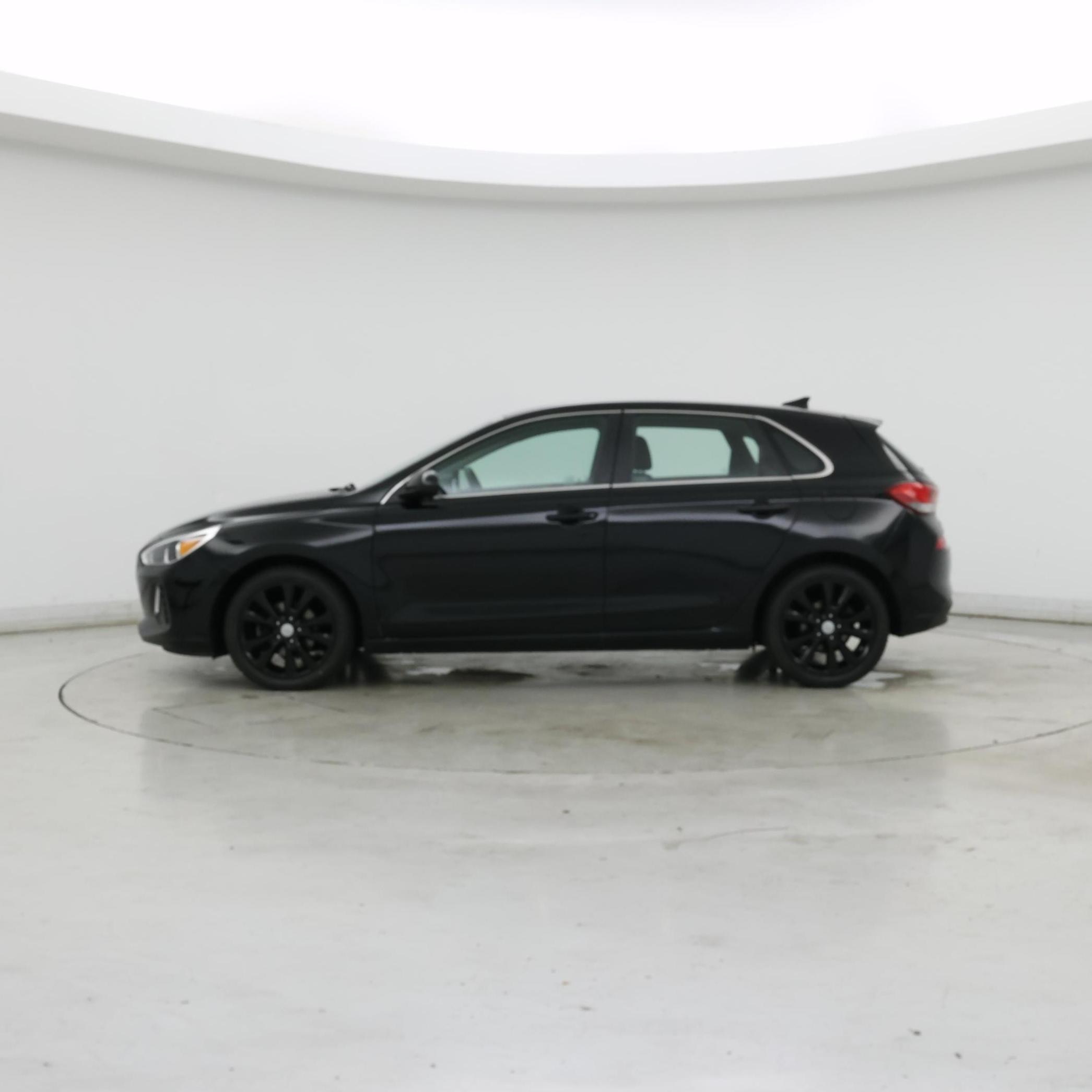 Thumbnail: 2018 Hyundai Elantra - 3