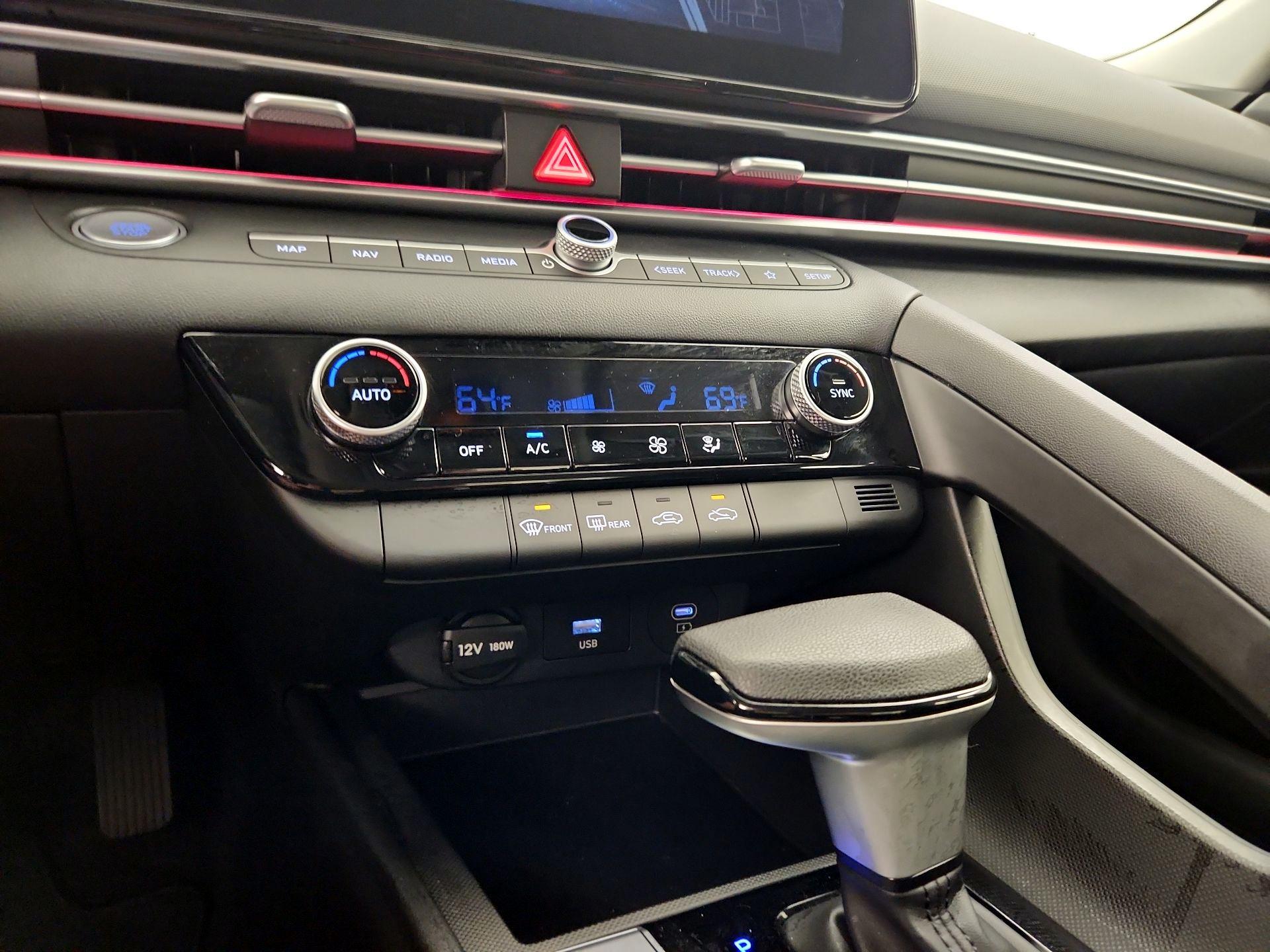 Thumbnail: 2024 Hyundai Elantra - 17
