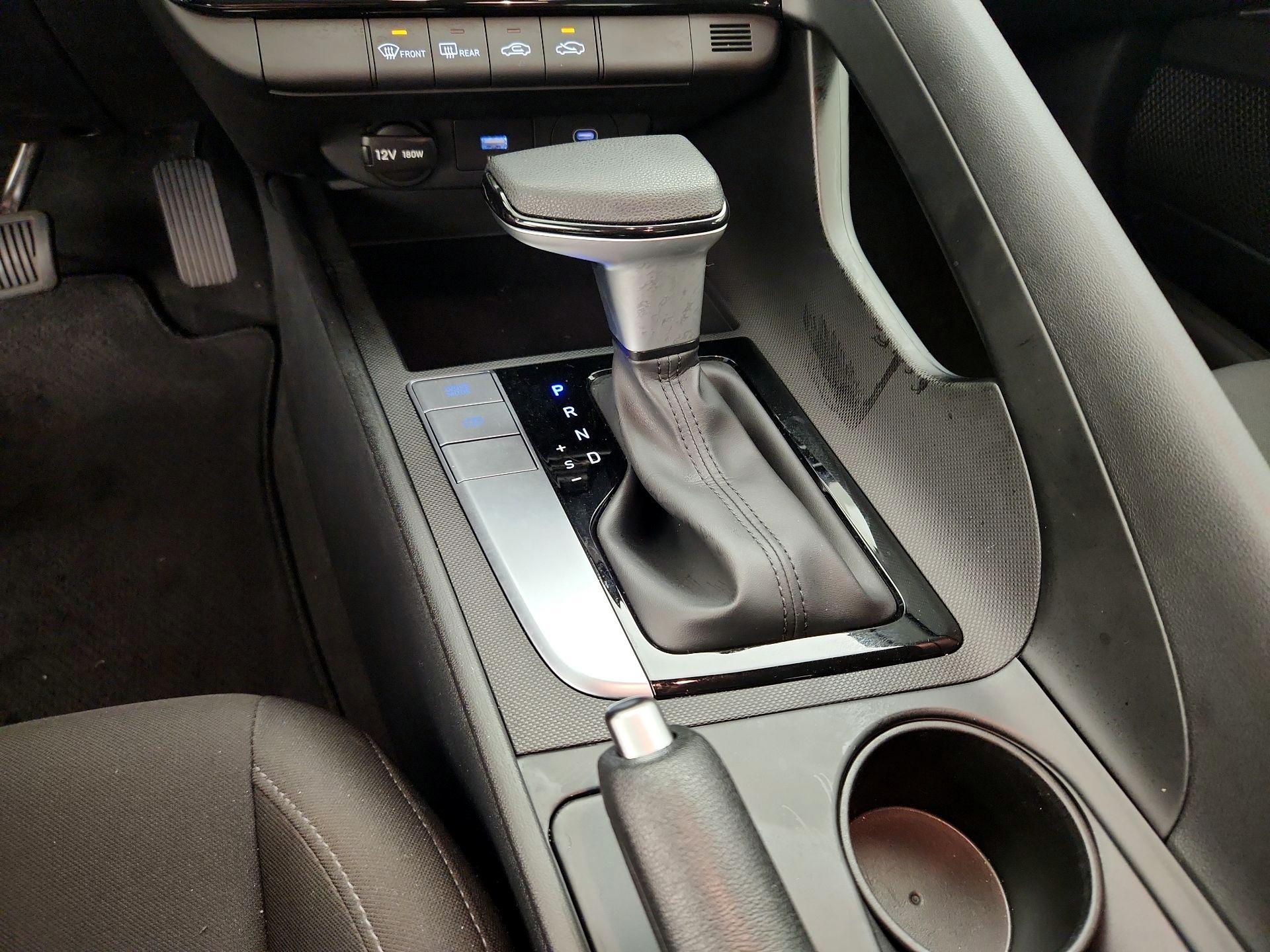 Thumbnail: 2024 Hyundai Elantra - 18