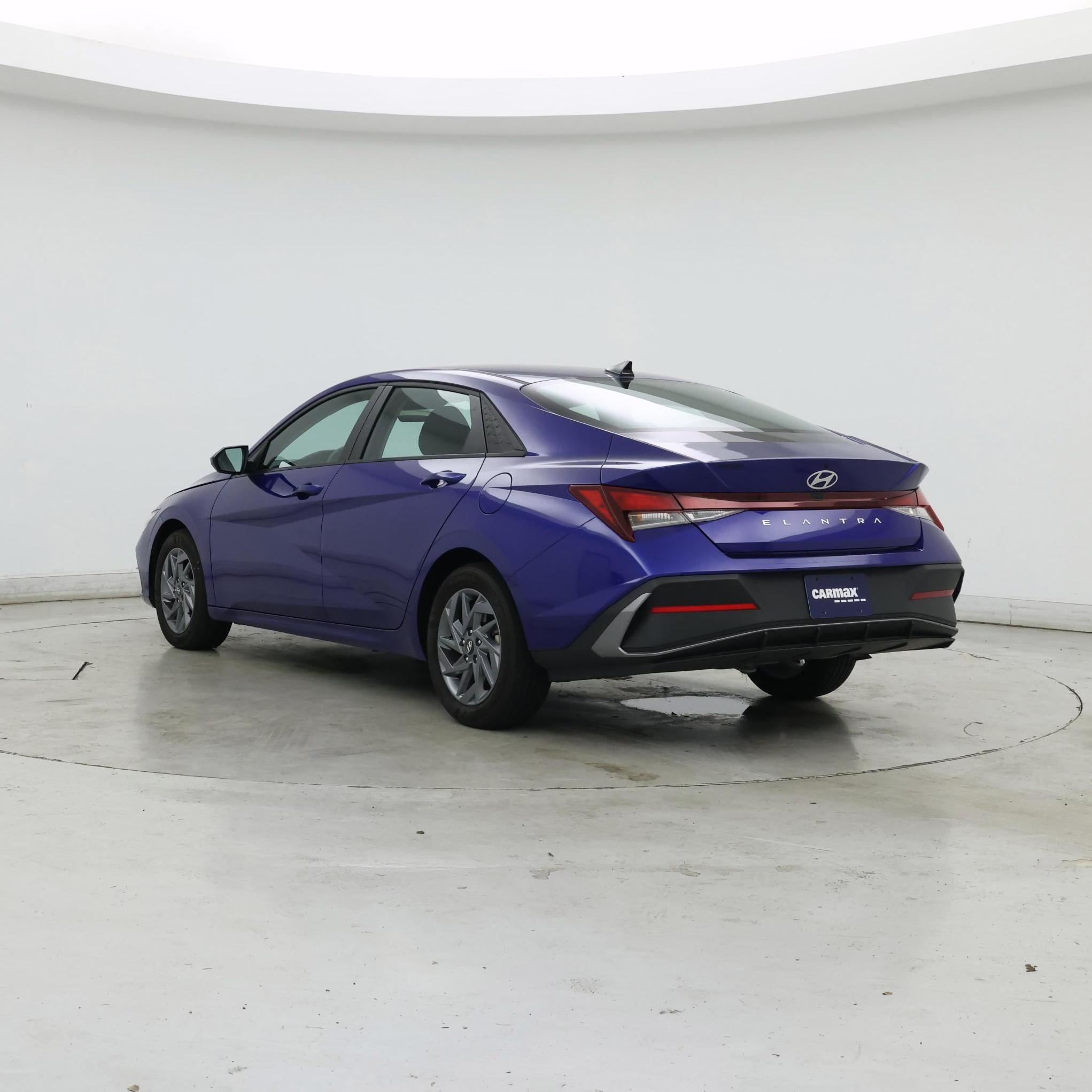 Thumbnail: 2024 Hyundai Elantra - 2