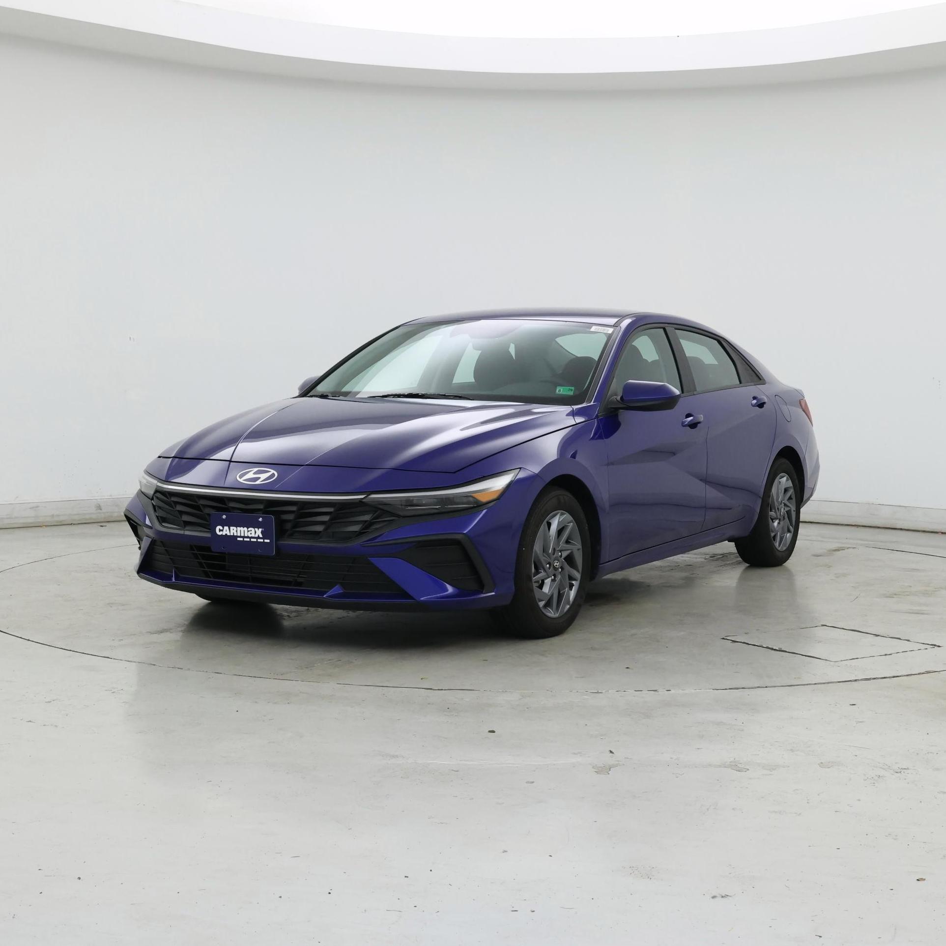 Thumbnail: 2024 Hyundai Elantra - 4