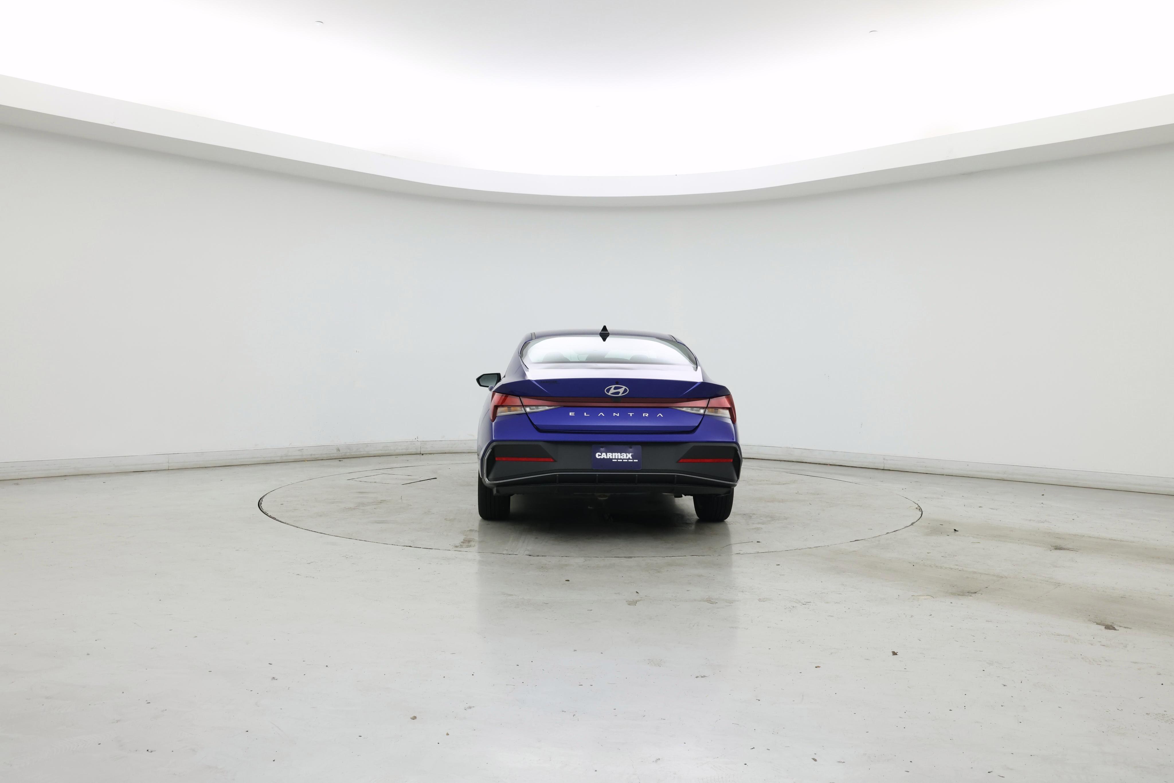 Thumbnail: 2024 Hyundai Elantra - 6