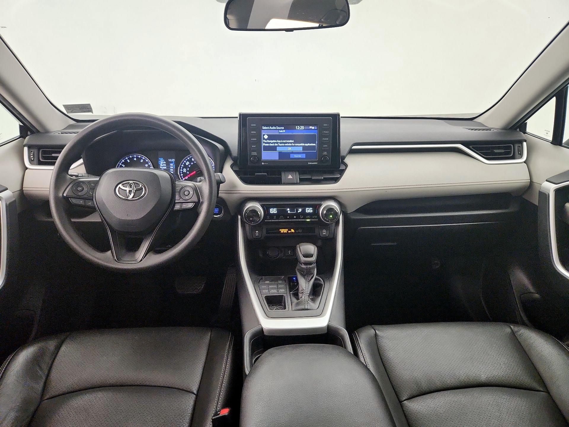 Thumbnail: 2021 Toyota RAV4 - 9