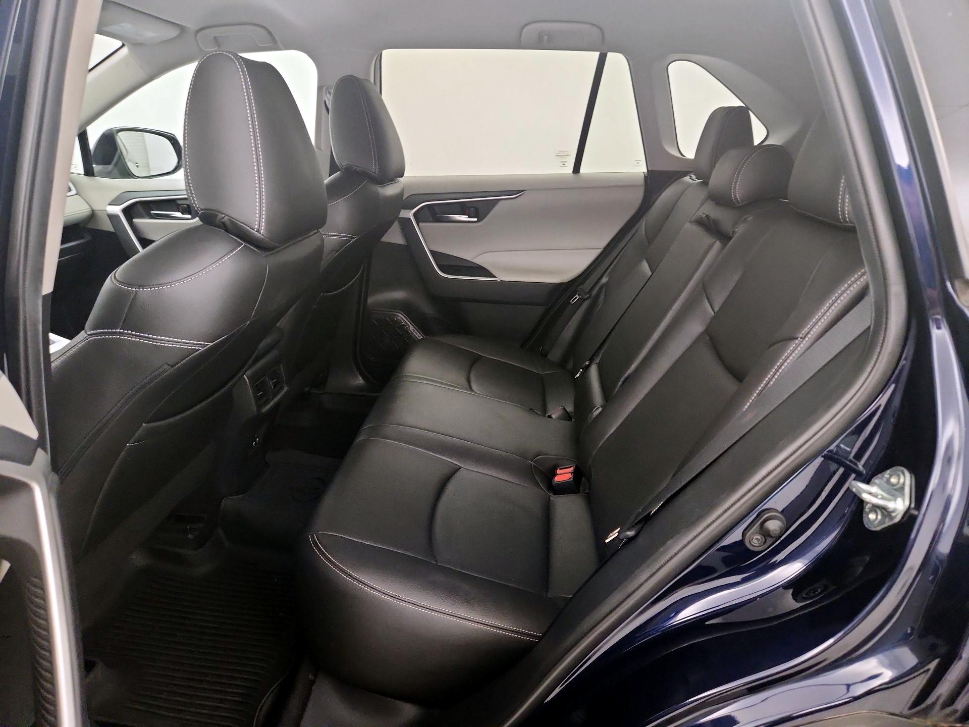 Thumbnail: 2021 Toyota RAV4 - 20