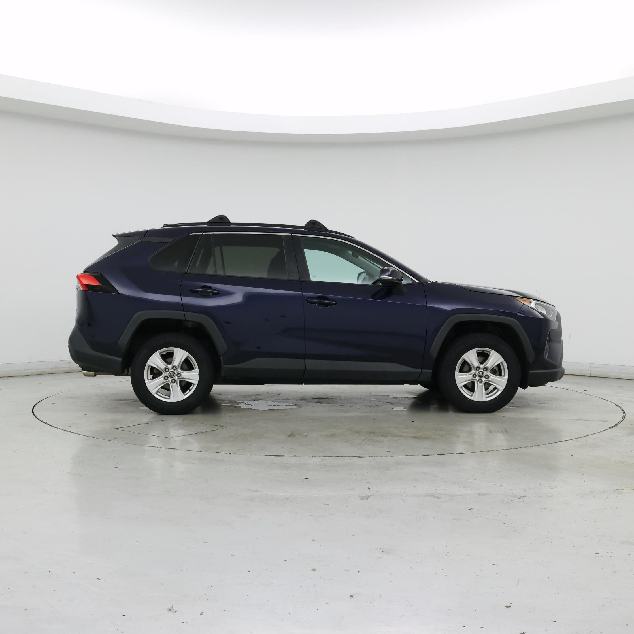 Thumbnail: 2021 Toyota RAV4 - 7