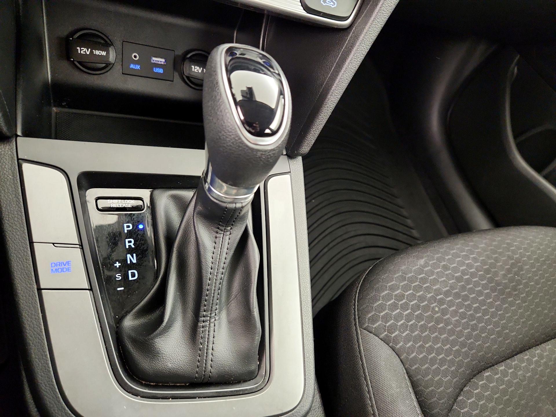 Thumbnail: 2019 Hyundai Elantra - 15