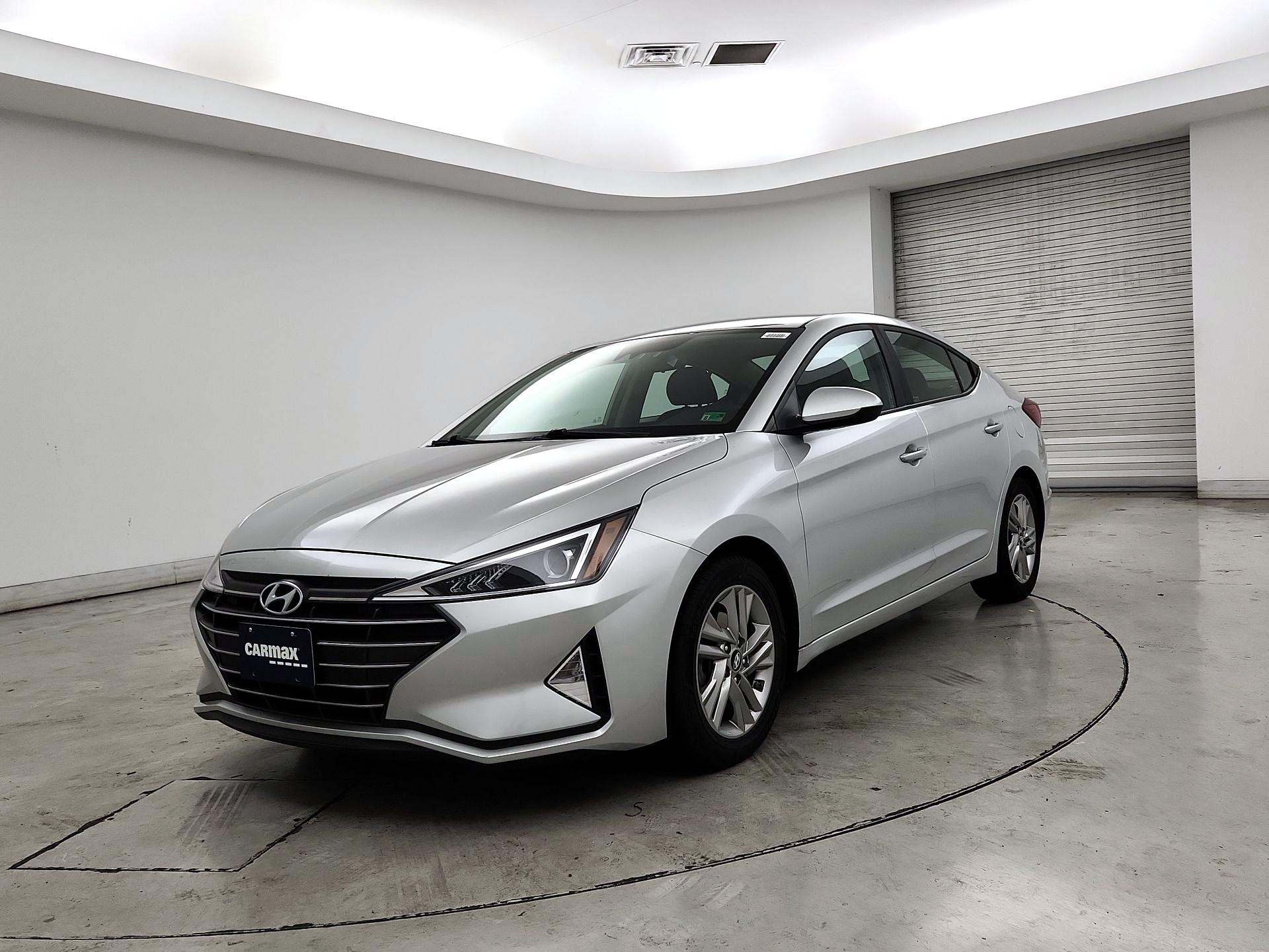 Thumbnail: 2019 Hyundai Elantra - 3