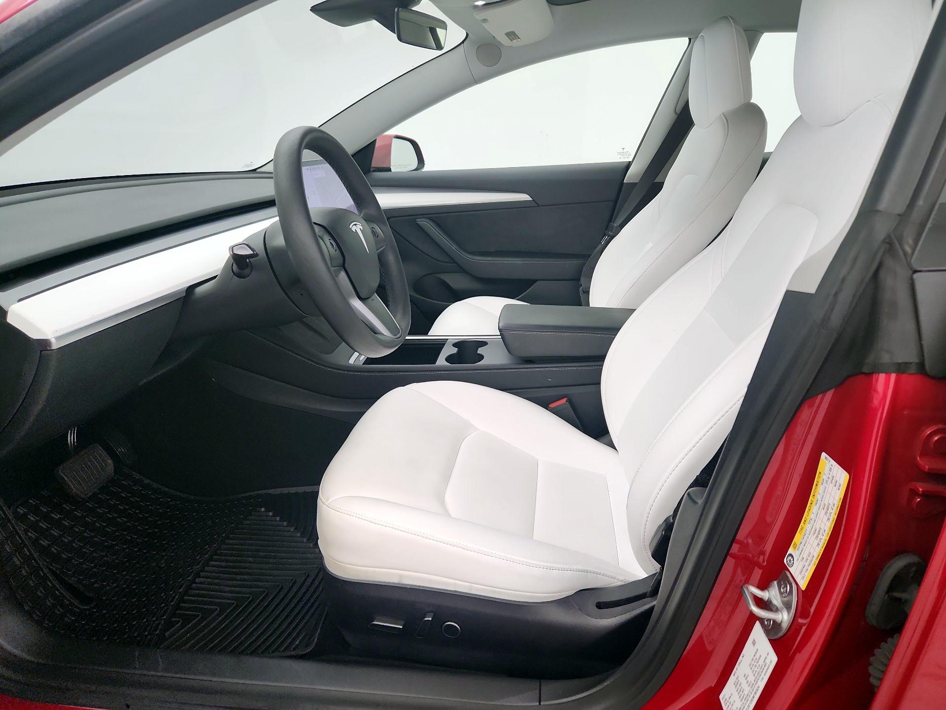 Thumbnail: 2021 Tesla Model 3 - 11