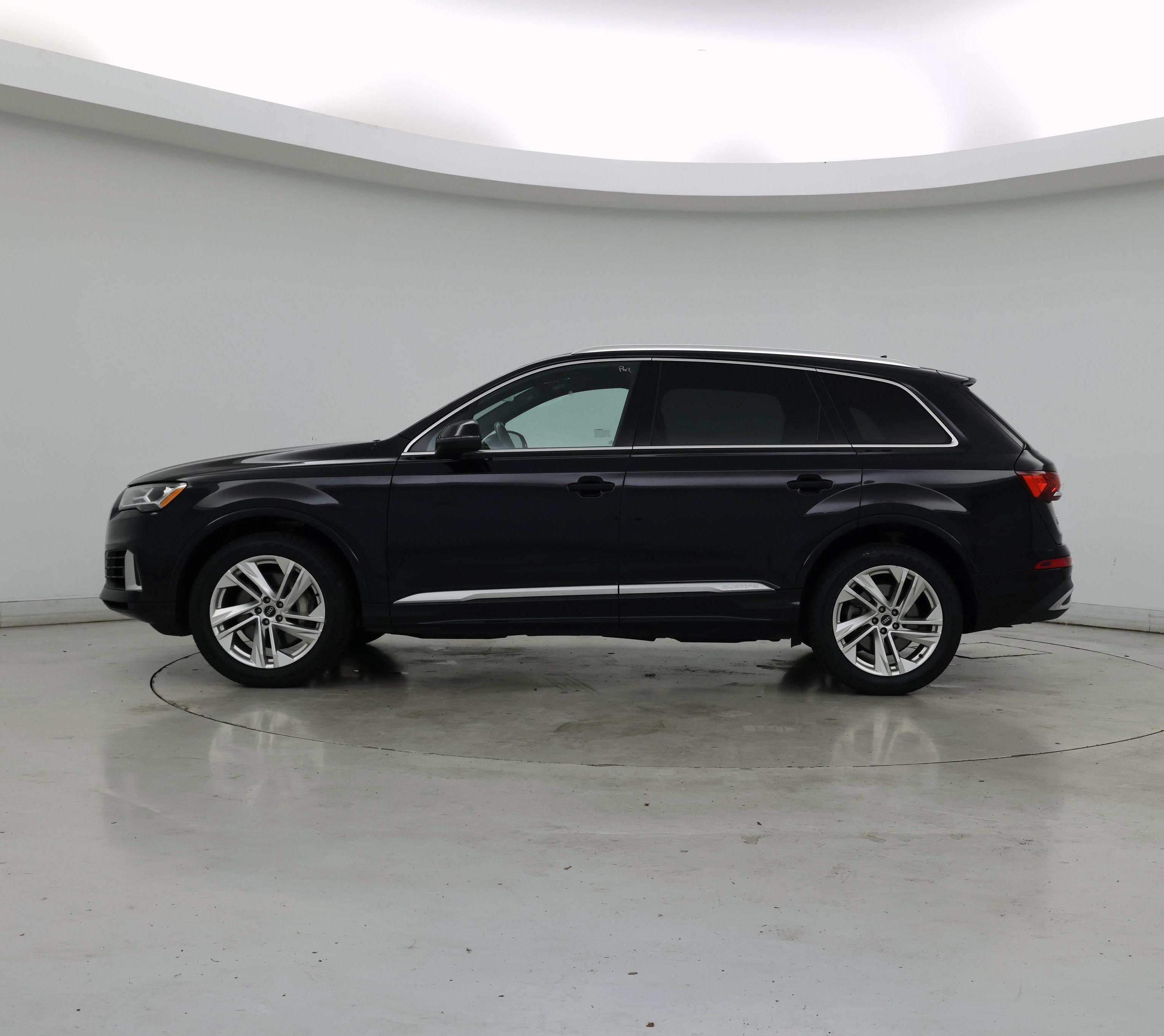 Thumbnail: 2021 Audi Q7 - 3