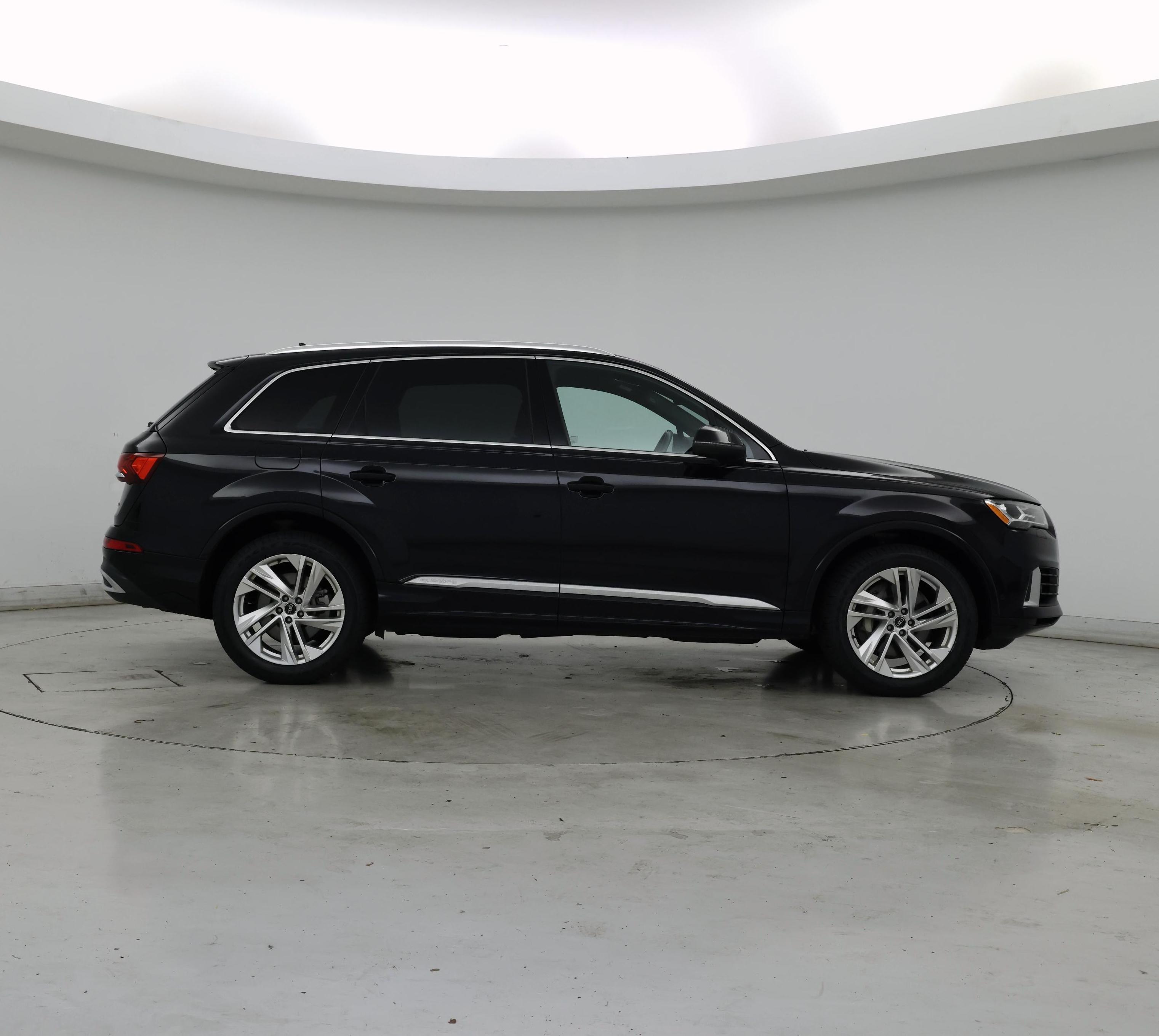 Thumbnail: 2021 Audi Q7 - 7