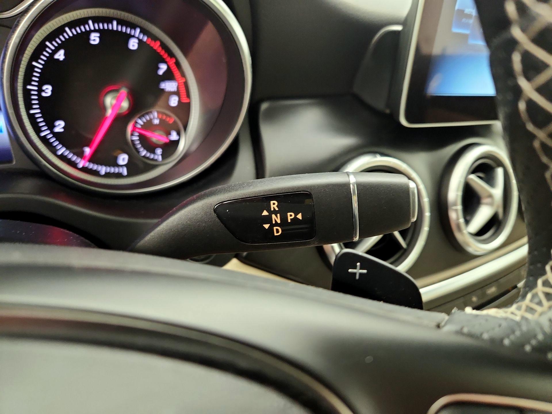 Thumbnail: 2019 Mercedes-Benz CLA - 18