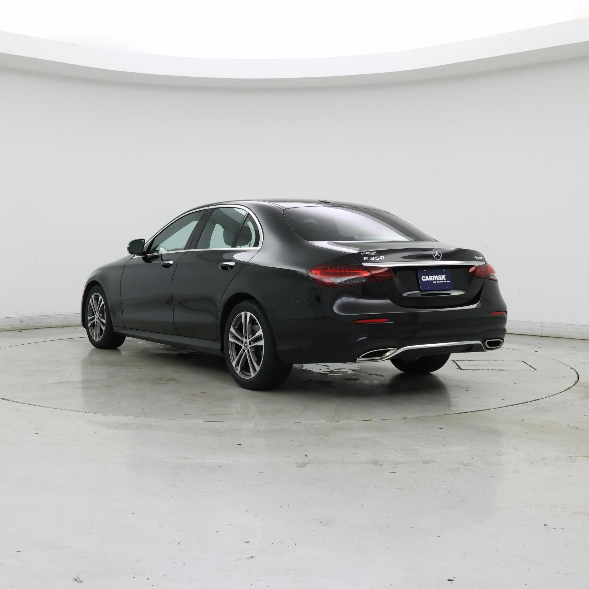 Thumbnail: 2021 Mercedes-Benz E-Class - 2