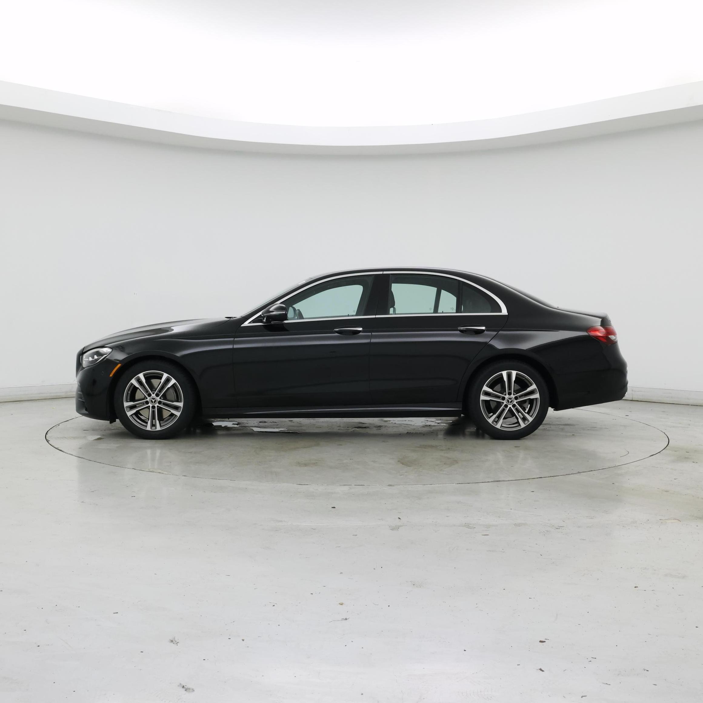 Thumbnail: 2021 Mercedes-Benz E-Class - 3