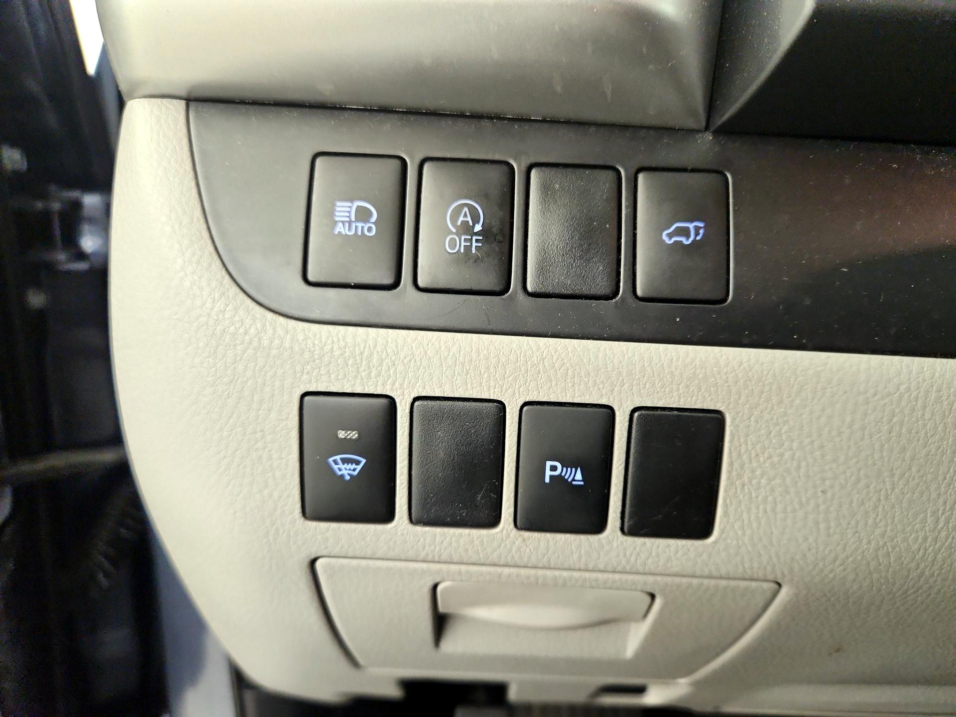 Thumbnail: 2017 Toyota Highlander - 13