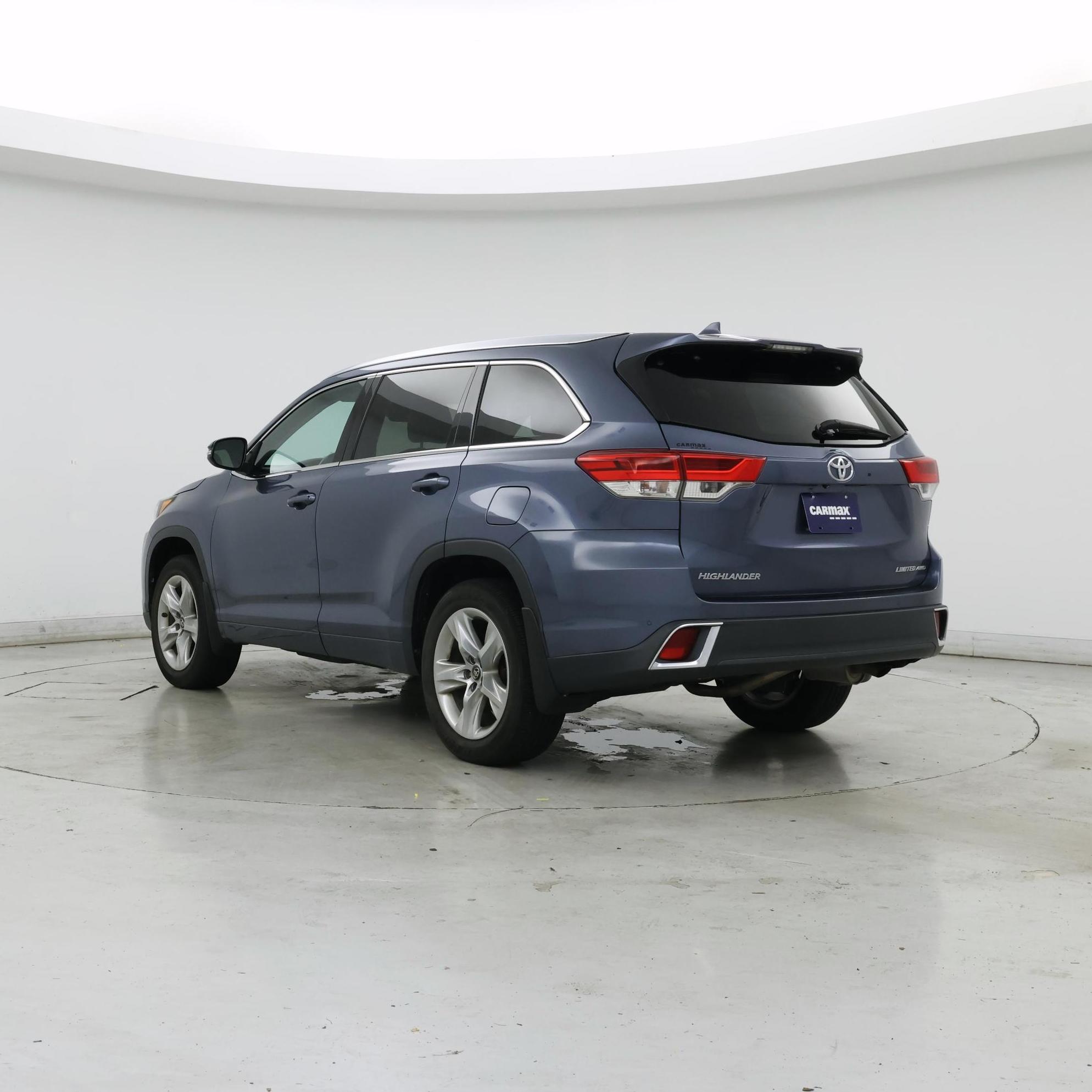 Thumbnail: 2017 Toyota Highlander - 2