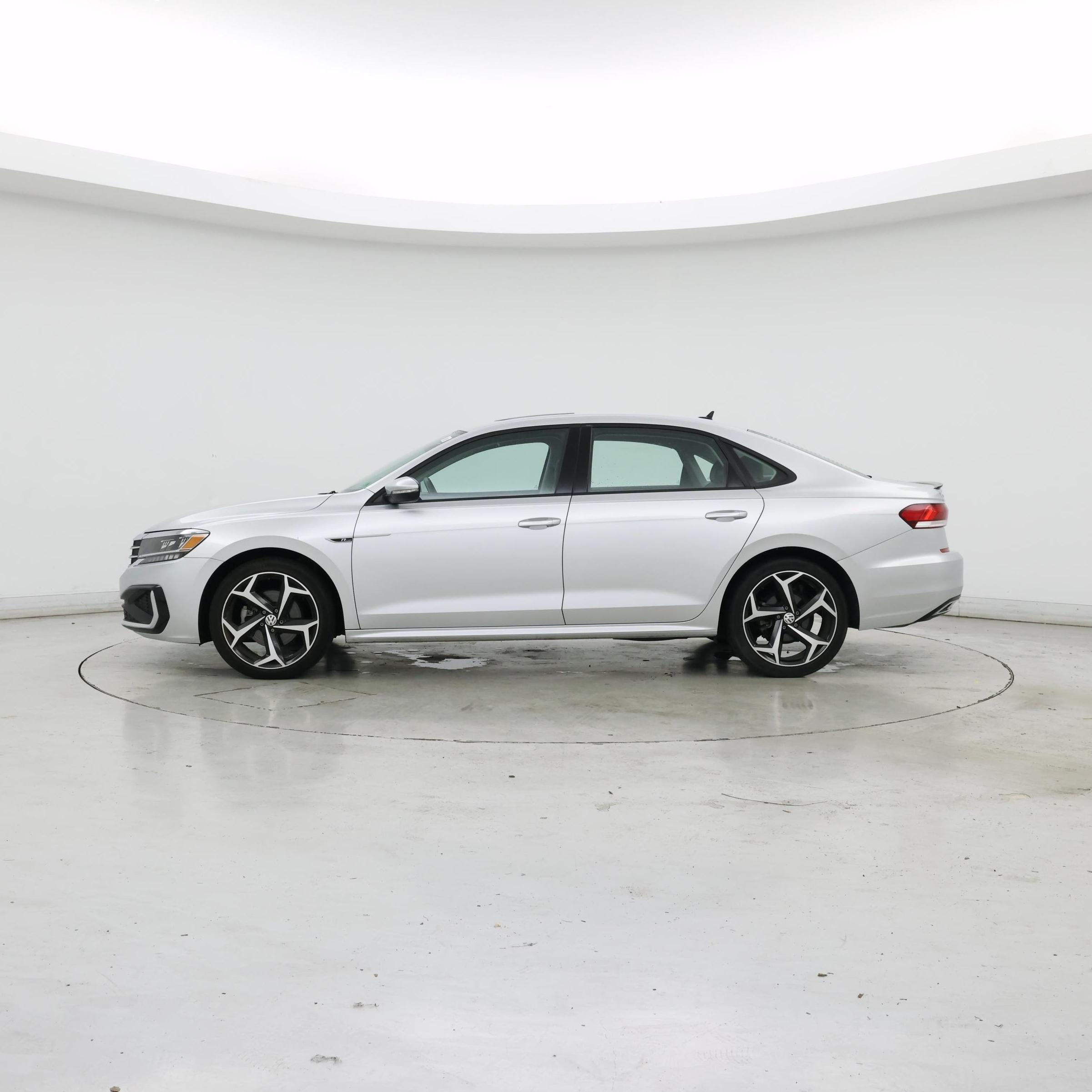 Thumbnail: 2020 Volkswagen Passat - 3