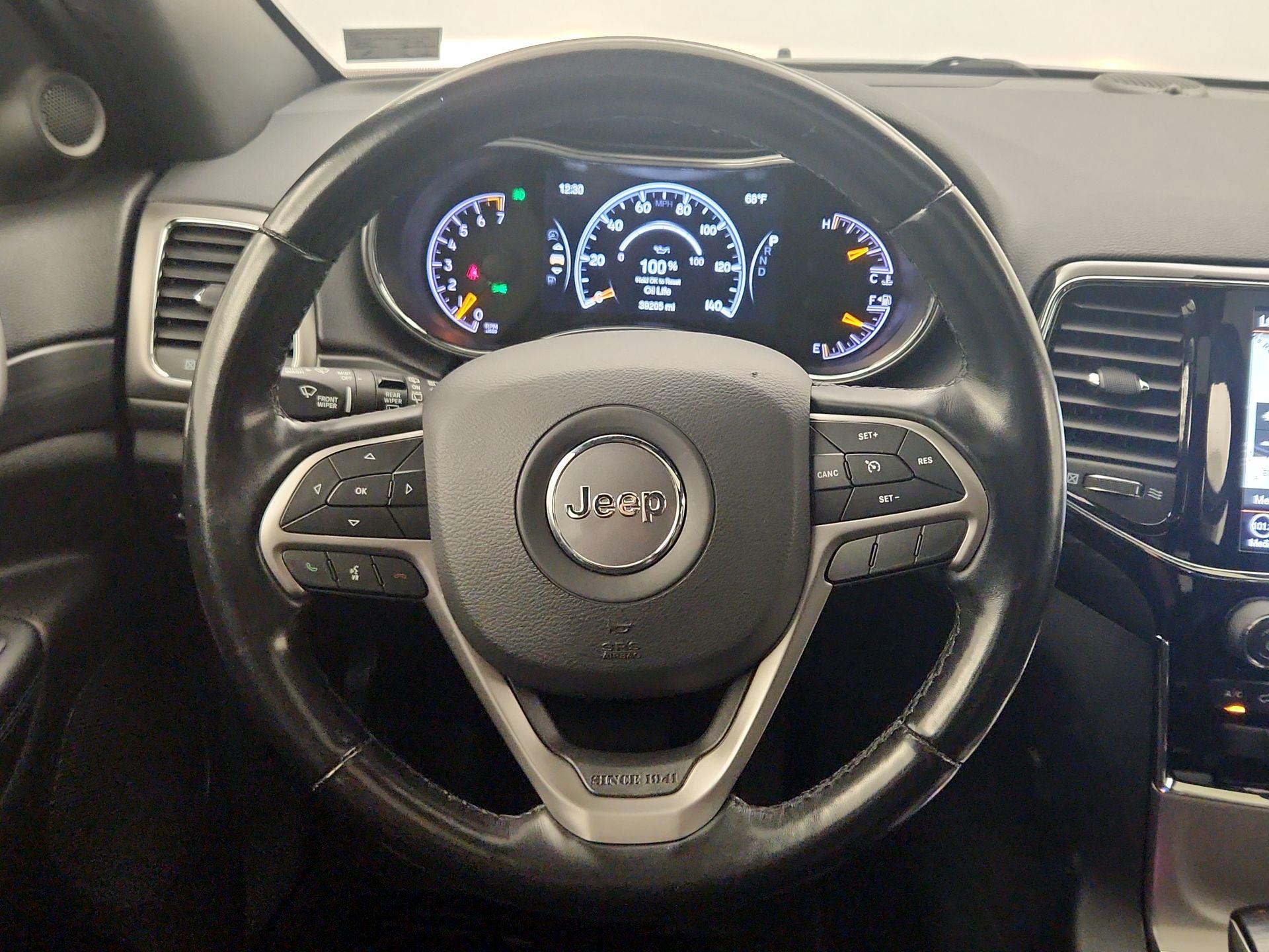 Thumbnail: 2020 Jeep Grand Cherokee - 10