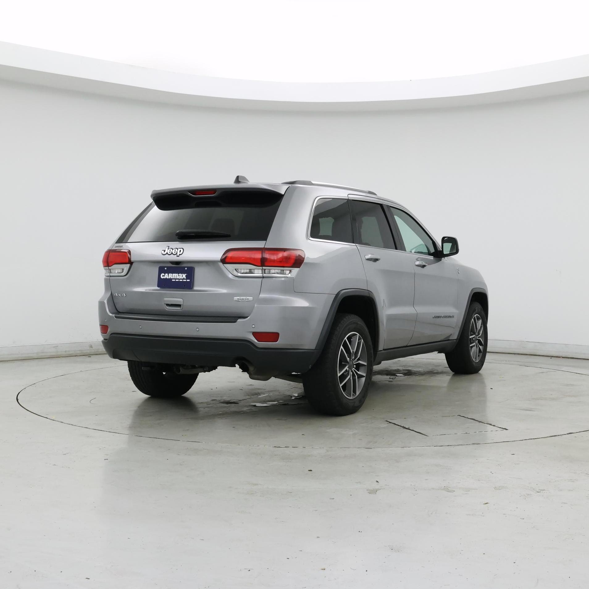 Thumbnail: 2020 Jeep Grand Cherokee - 8