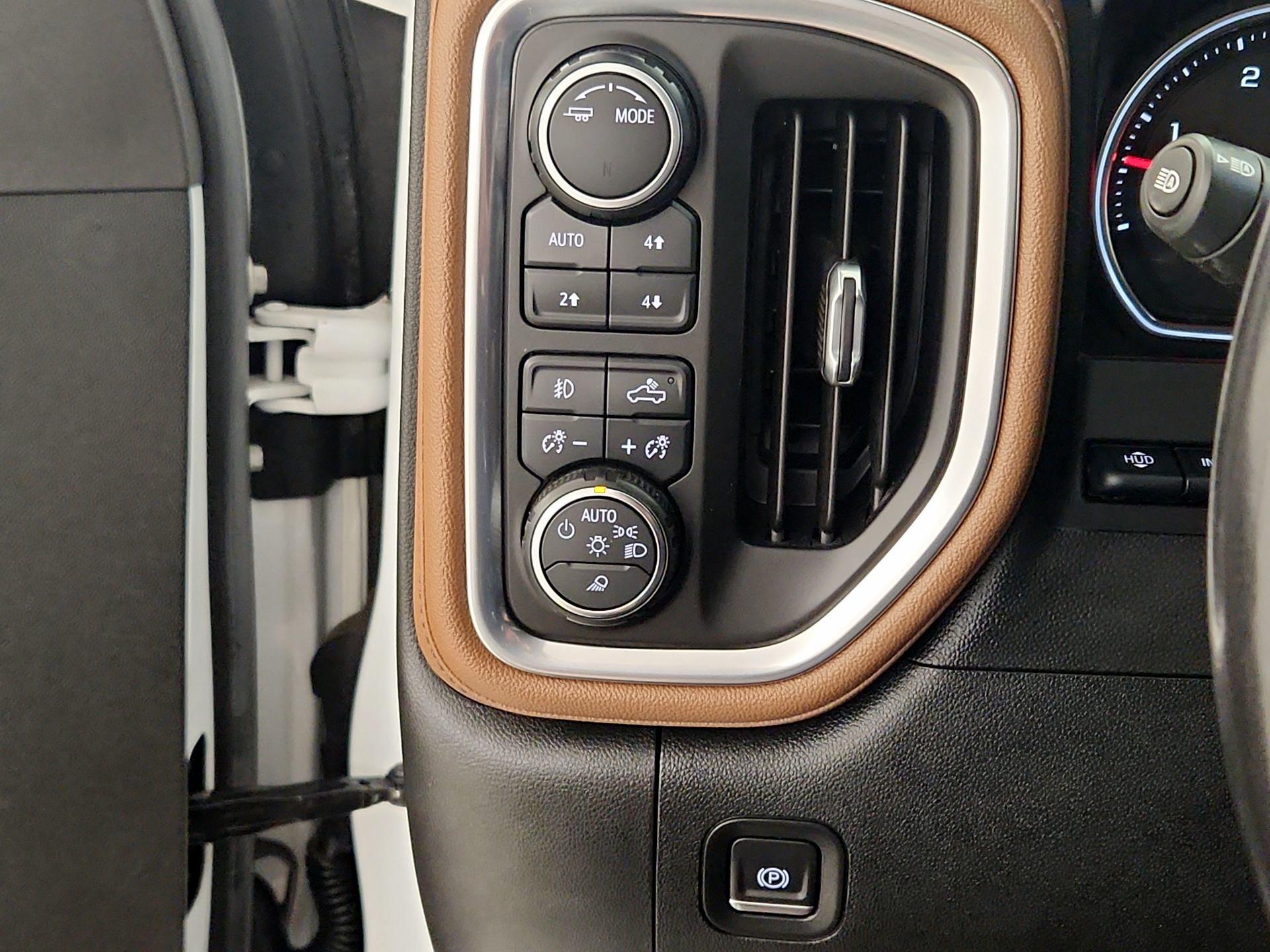 Thumbnail: 2020 Chevrolet Silverado 2500 - 13