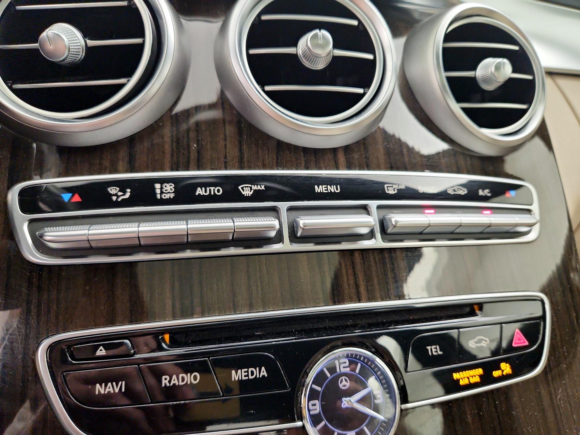 Thumbnail: 2018 Mercedes-Benz C-Class - 16
