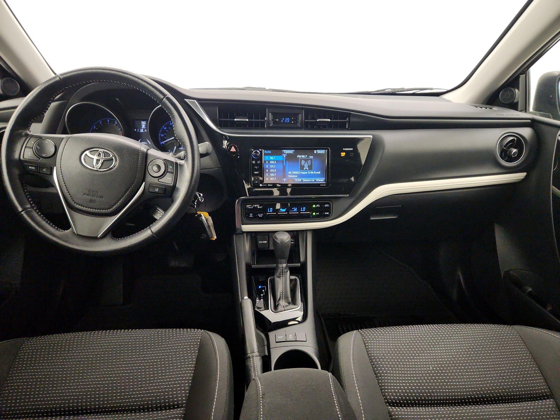 Thumbnail: 2018 Toyota Corolla iM - 9