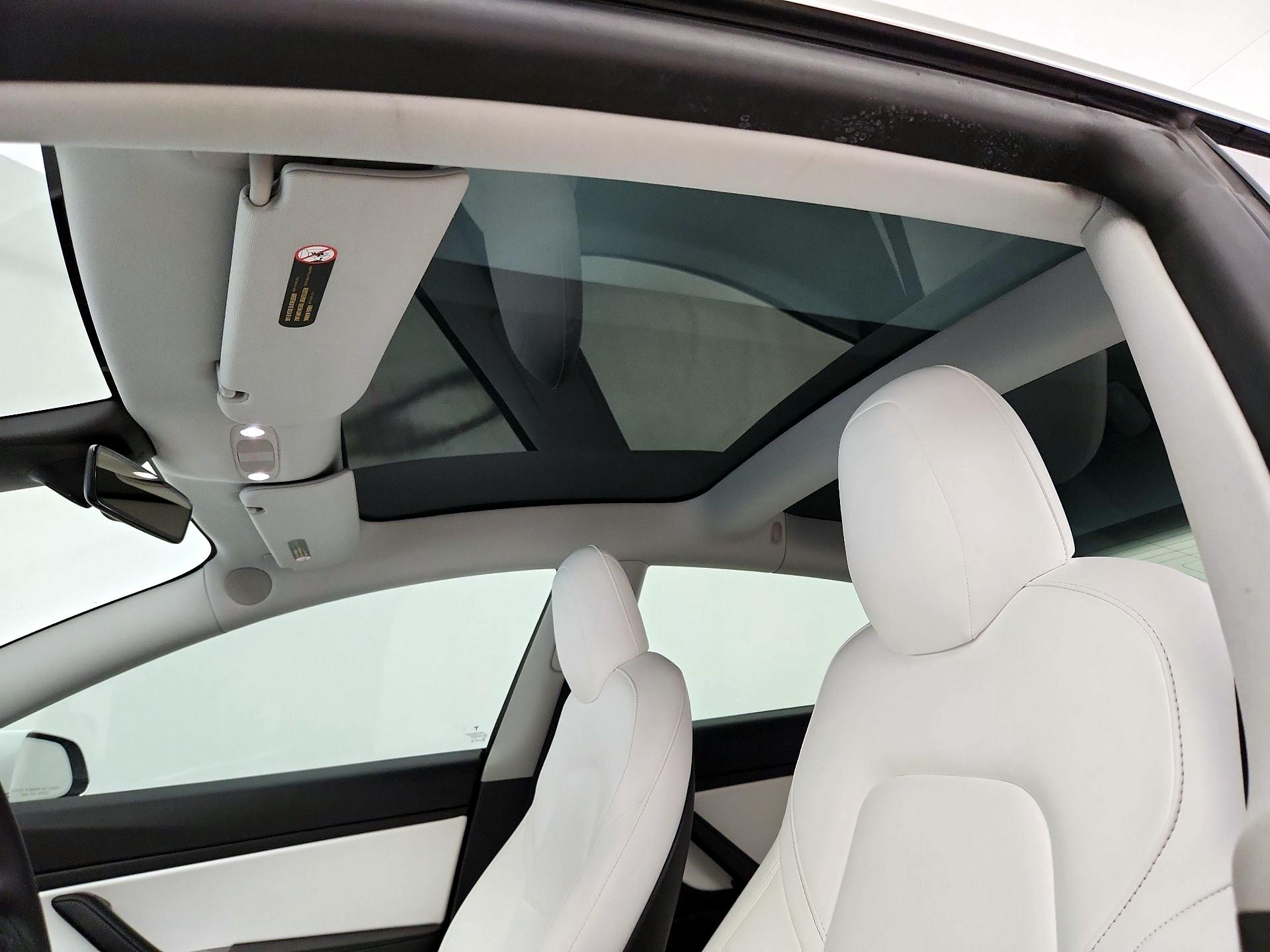 Thumbnail: 2020 Tesla Model 3 - 20