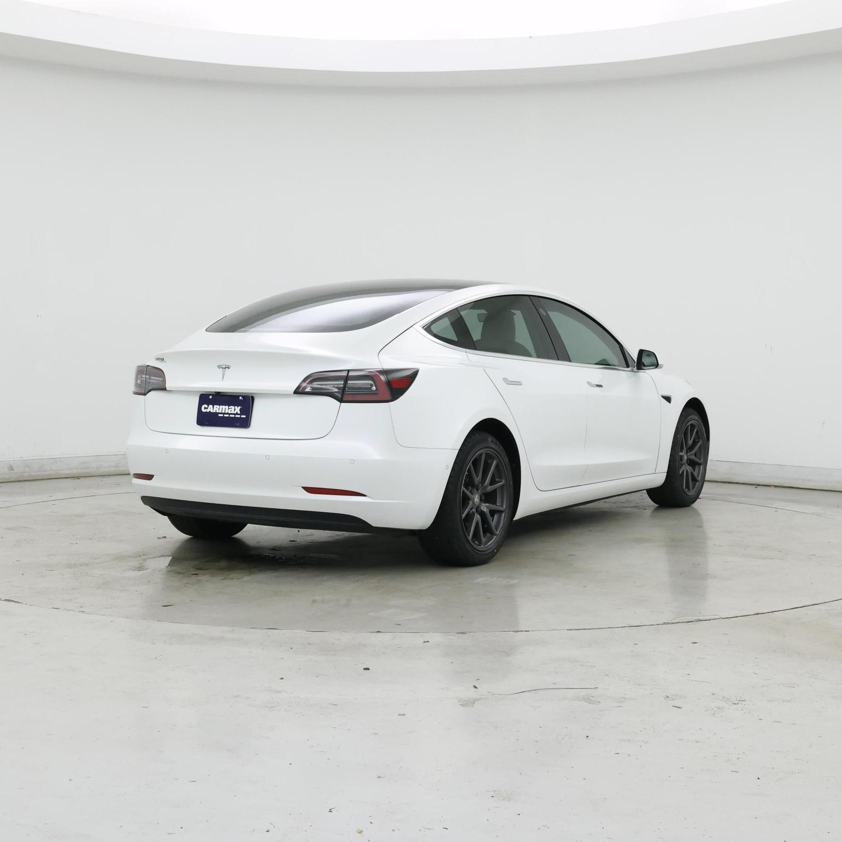 Thumbnail: 2020 Tesla Model 3 - 8