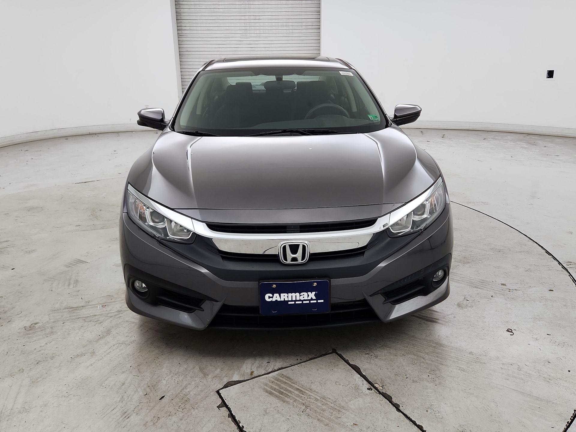 Thumbnail: 2017 Honda Civic - 2