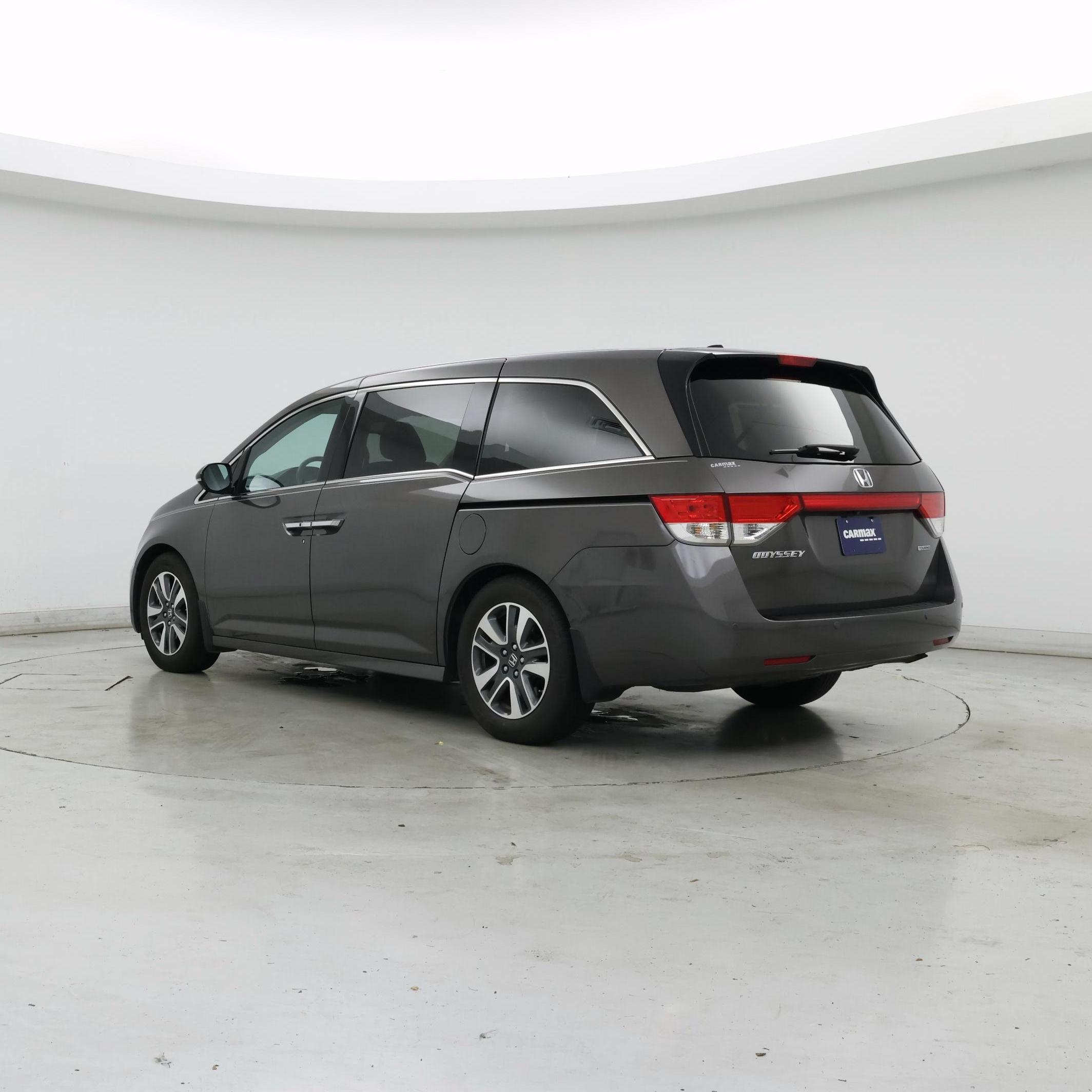 Thumbnail: 2017 Honda Odyssey - 2
