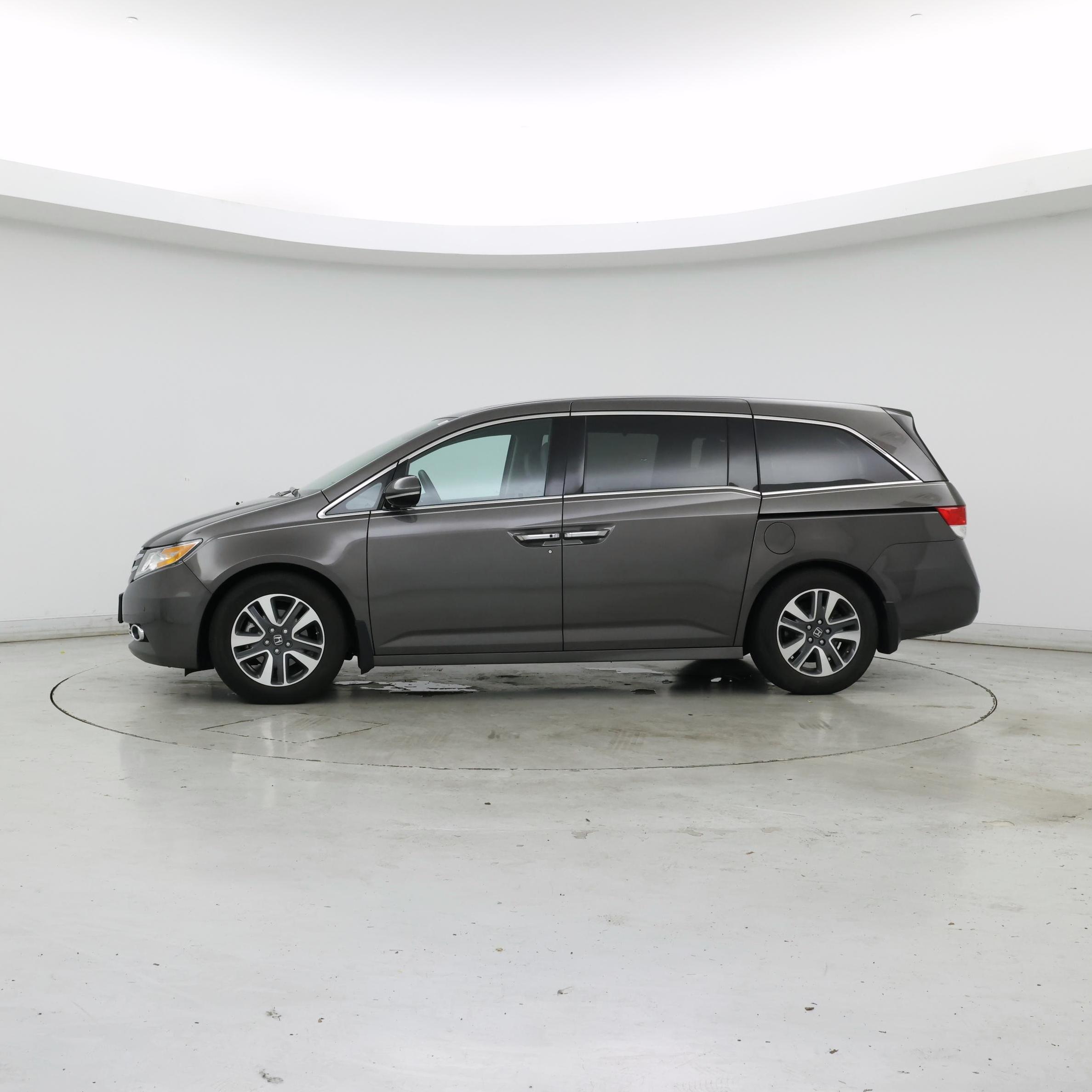 Thumbnail: 2017 Honda Odyssey - 3