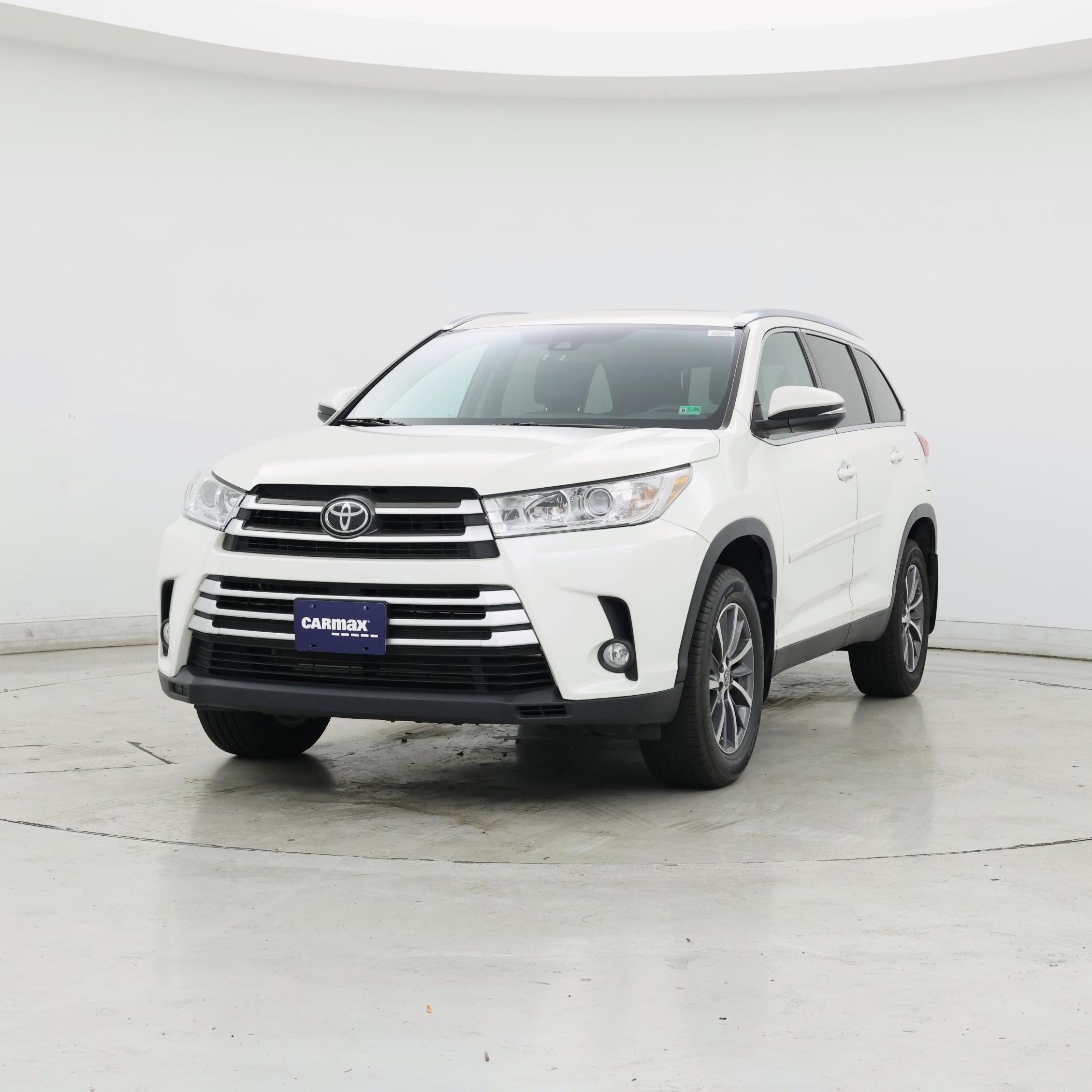 Thumbnail: 2019 Toyota Highlander - 4