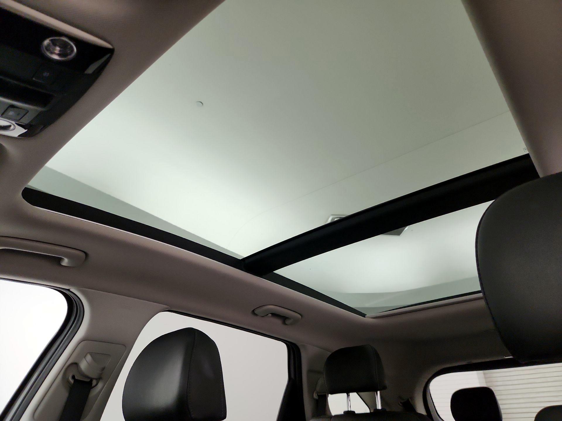 Thumbnail: 2023 Kia Sorento - 20