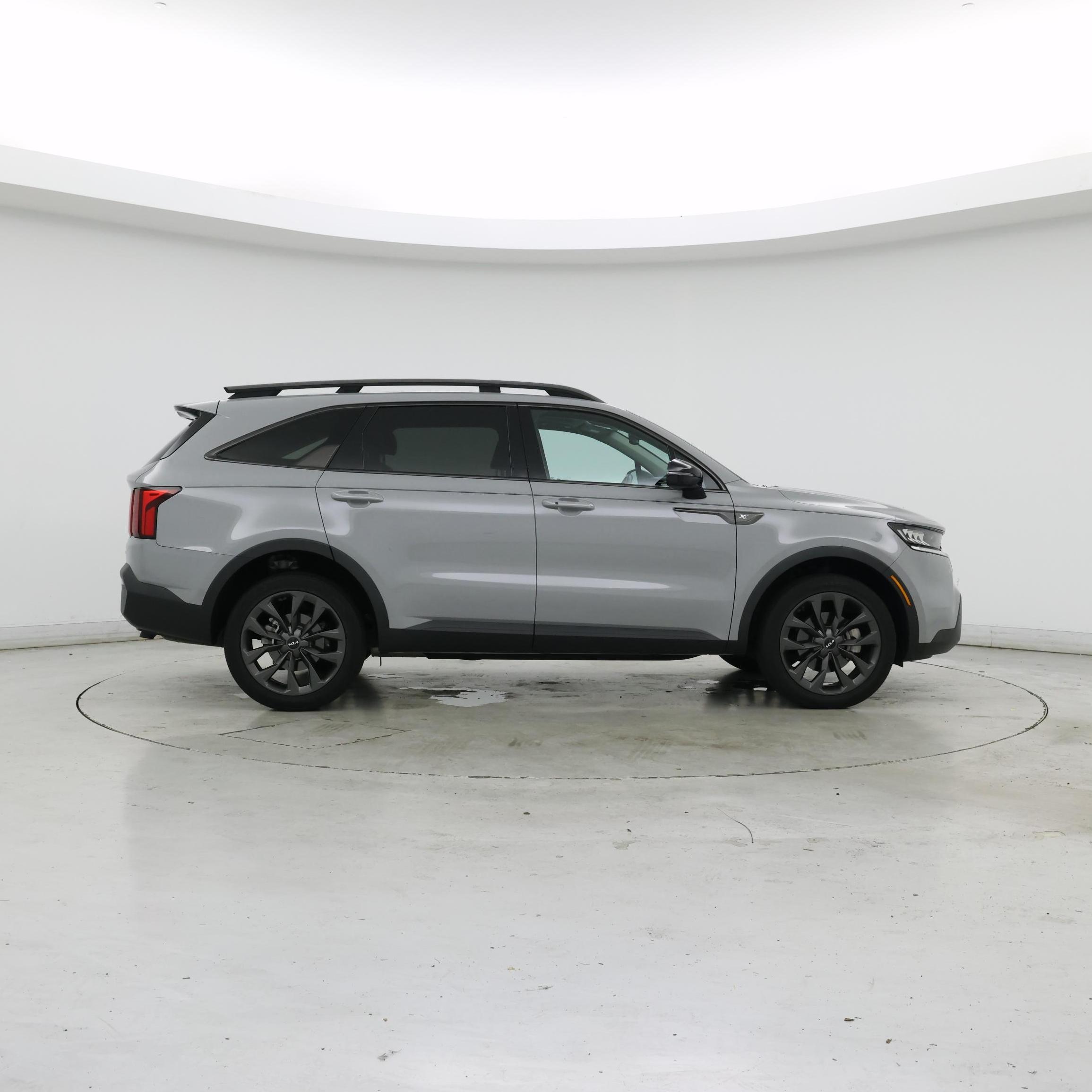 Thumbnail: 2023 Kia Sorento - 7