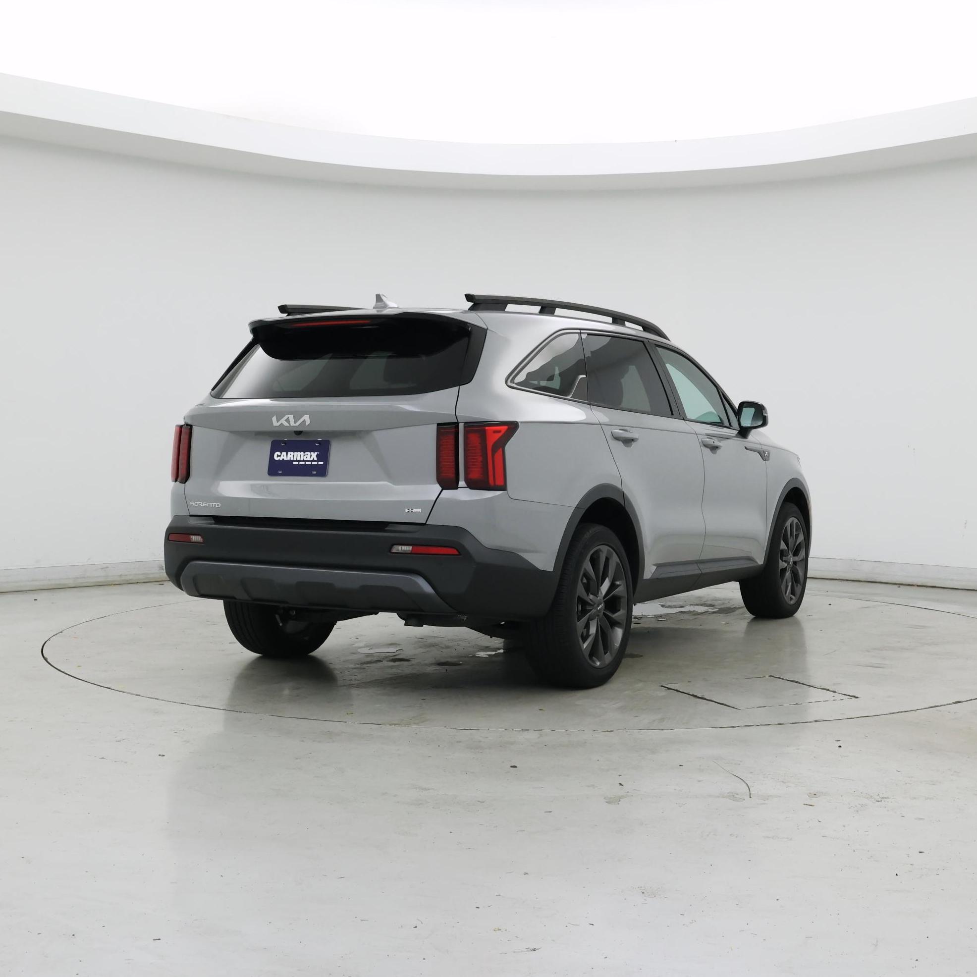 Thumbnail: 2023 Kia Sorento - 8