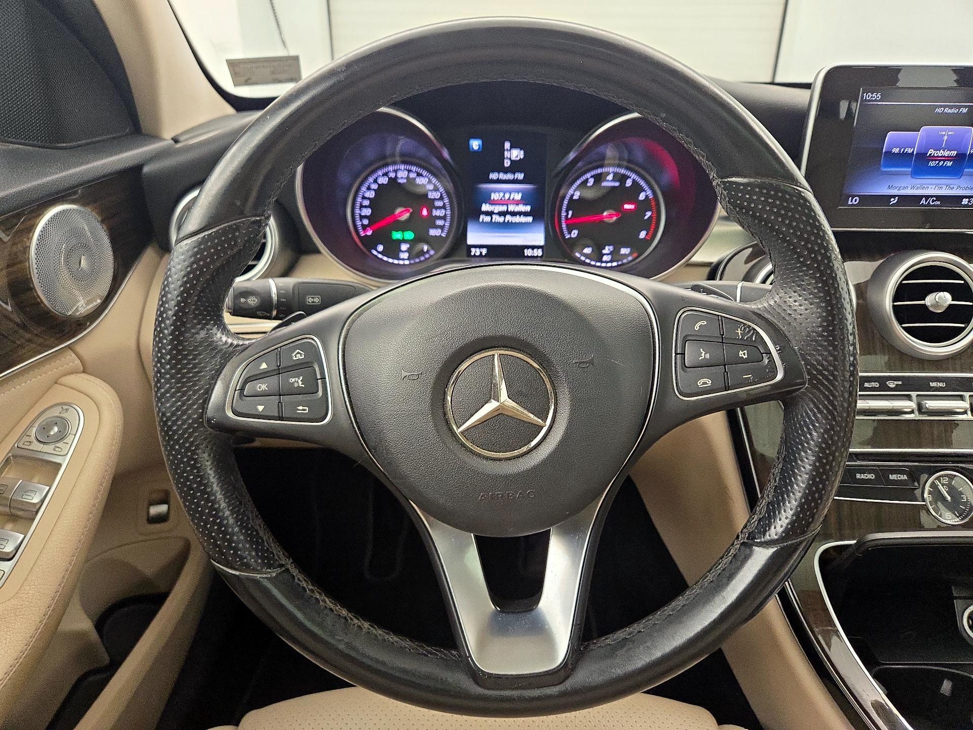 Thumbnail: 2015 Mercedes-Benz C-Class - 10