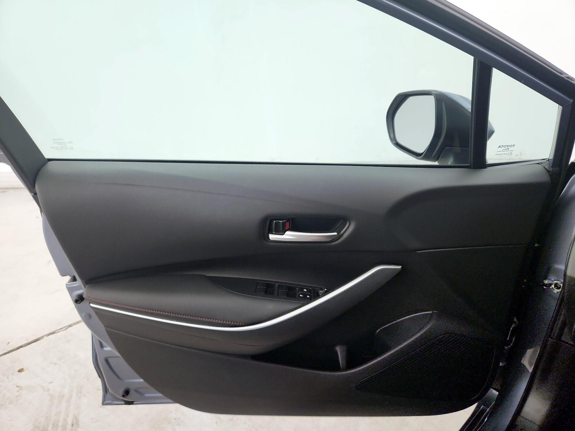 Thumbnail: 2023 Toyota Corolla - 12