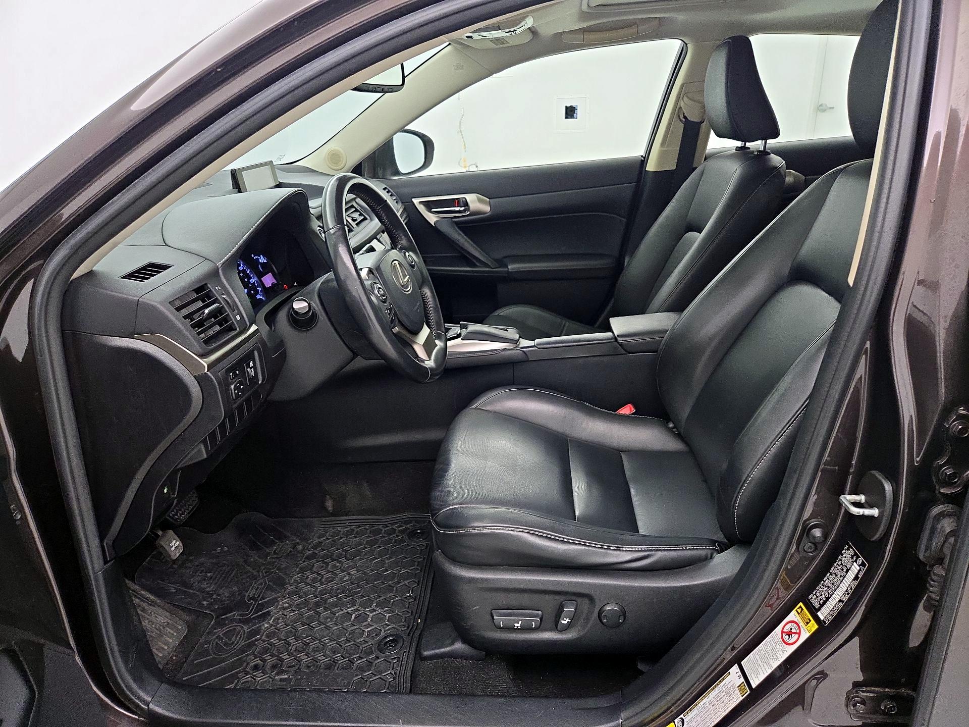 Thumbnail: 2014 Lexus CT - 11