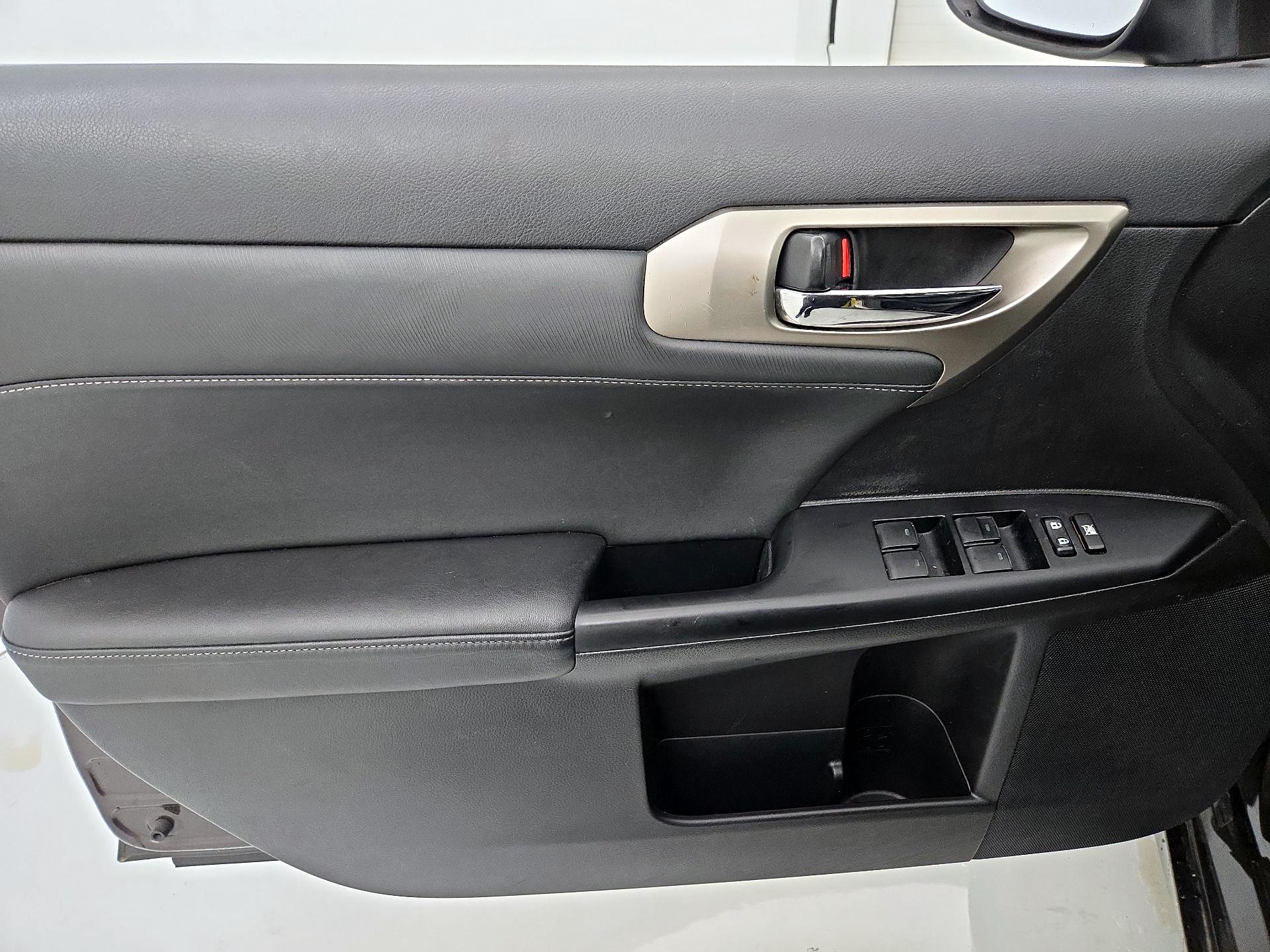 Thumbnail: 2014 Lexus CT - 12