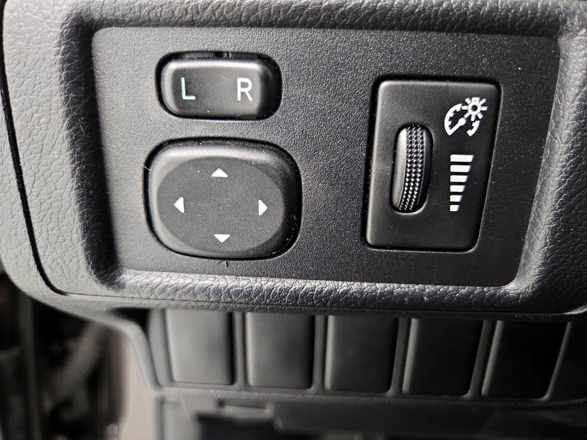 Thumbnail: 2014 Lexus CT - 13