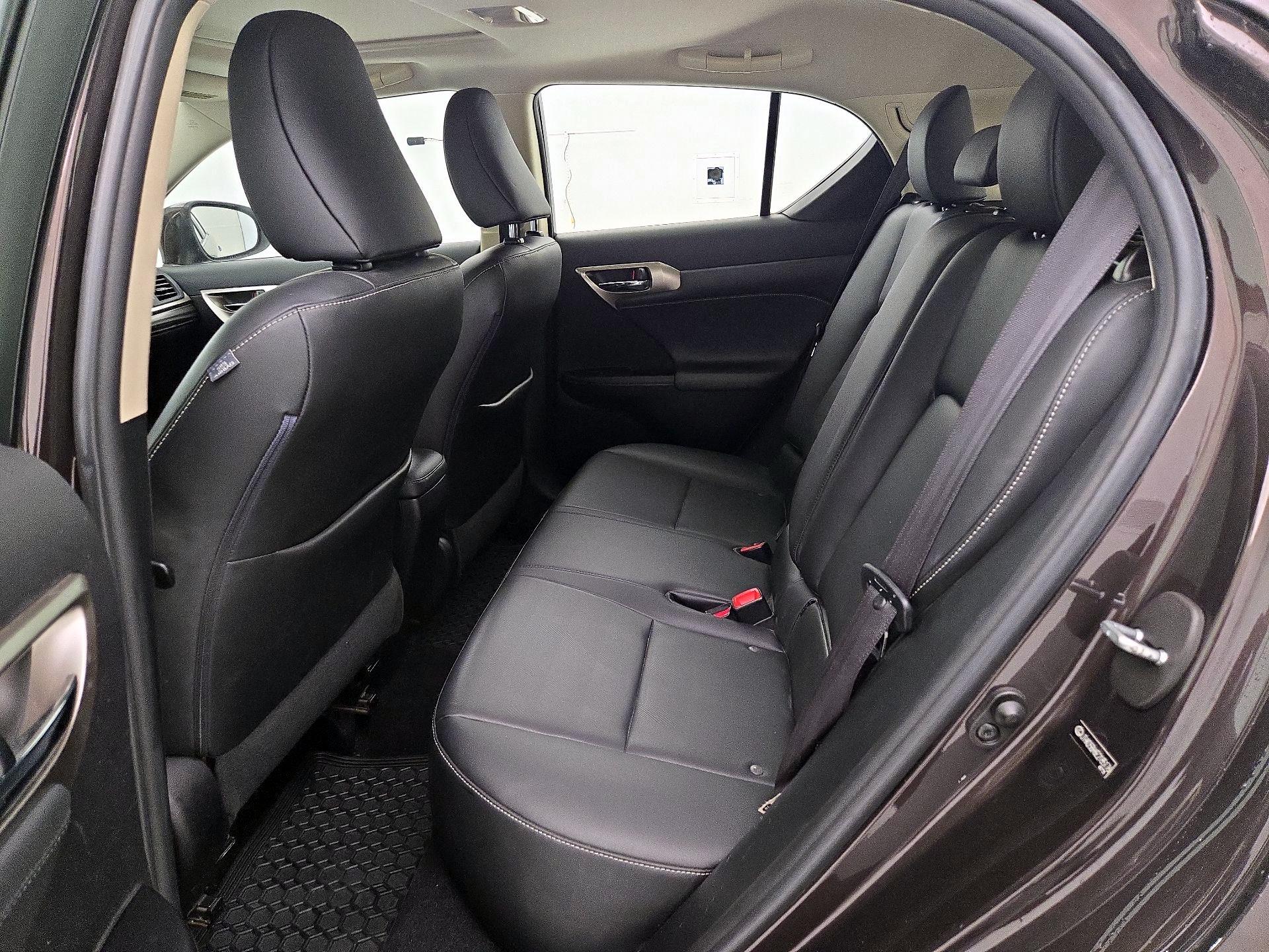 Thumbnail: 2014 Lexus CT - 20