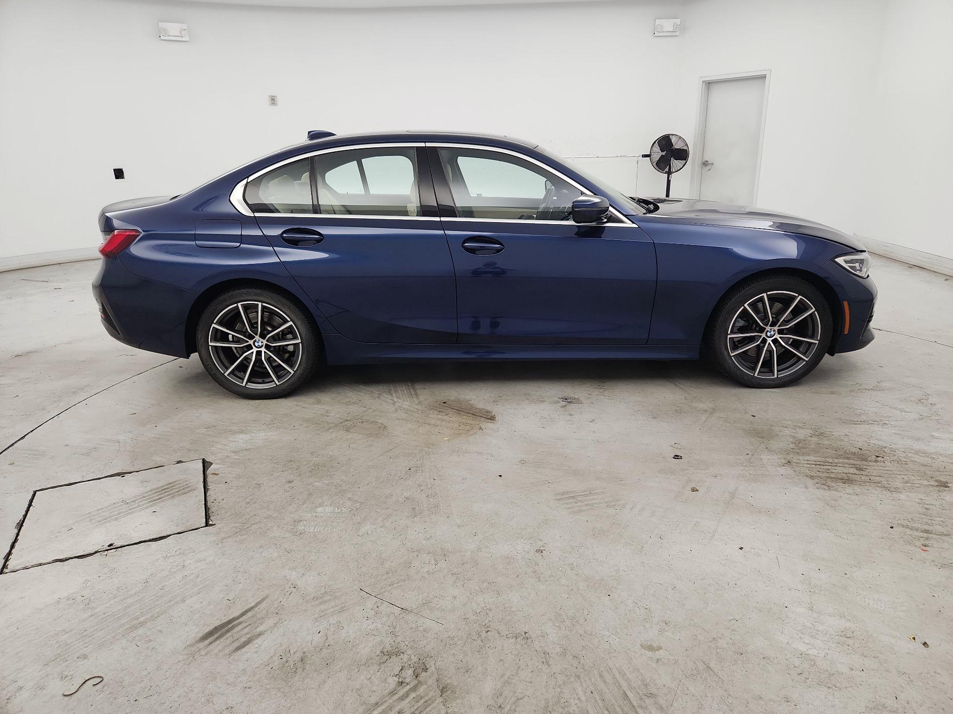 Thumbnail: 2019 BMW 3 Series - 4